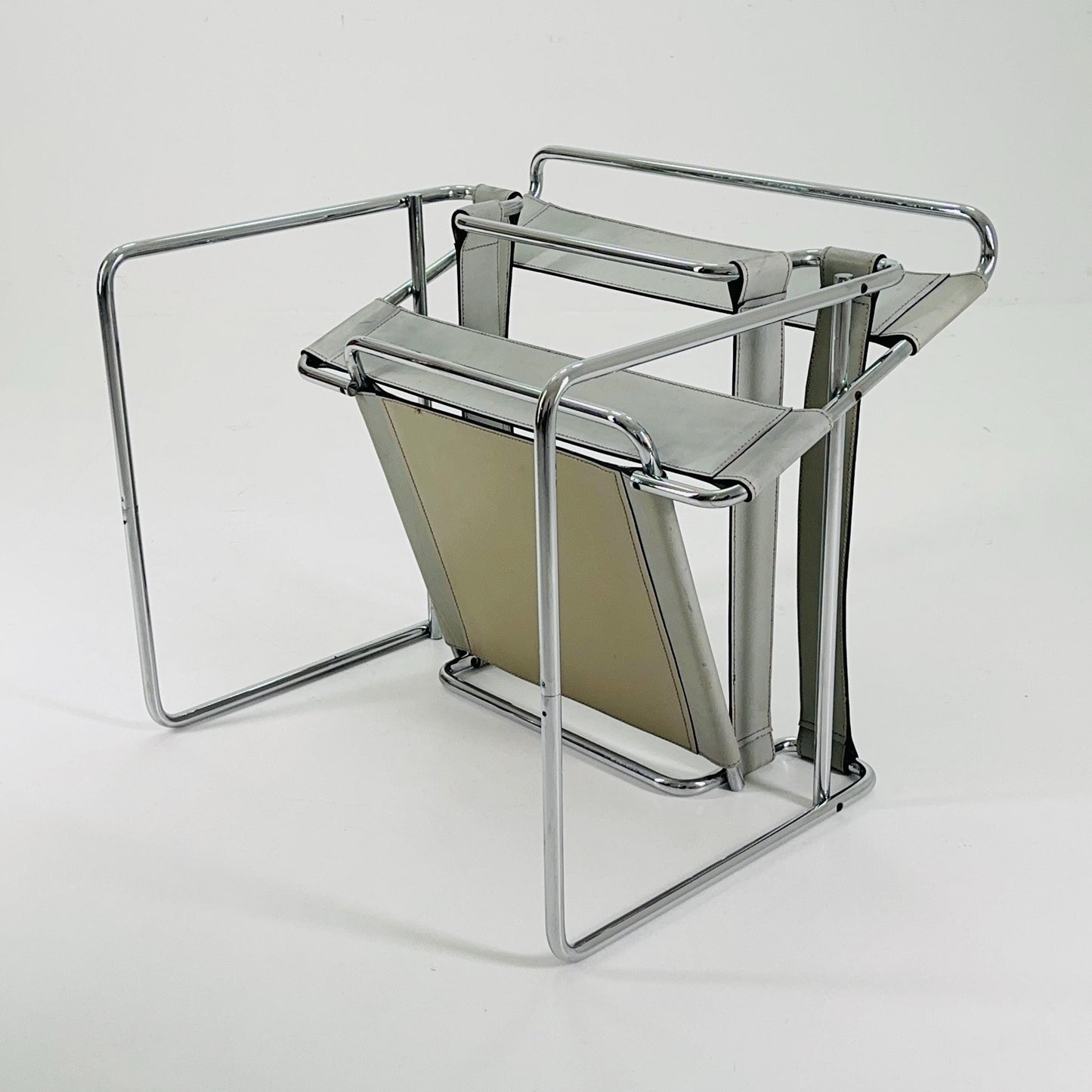 Mid century B3 Wassily light grey lounge Chair by Marcel Breuer for Matteo grassi , 1980s