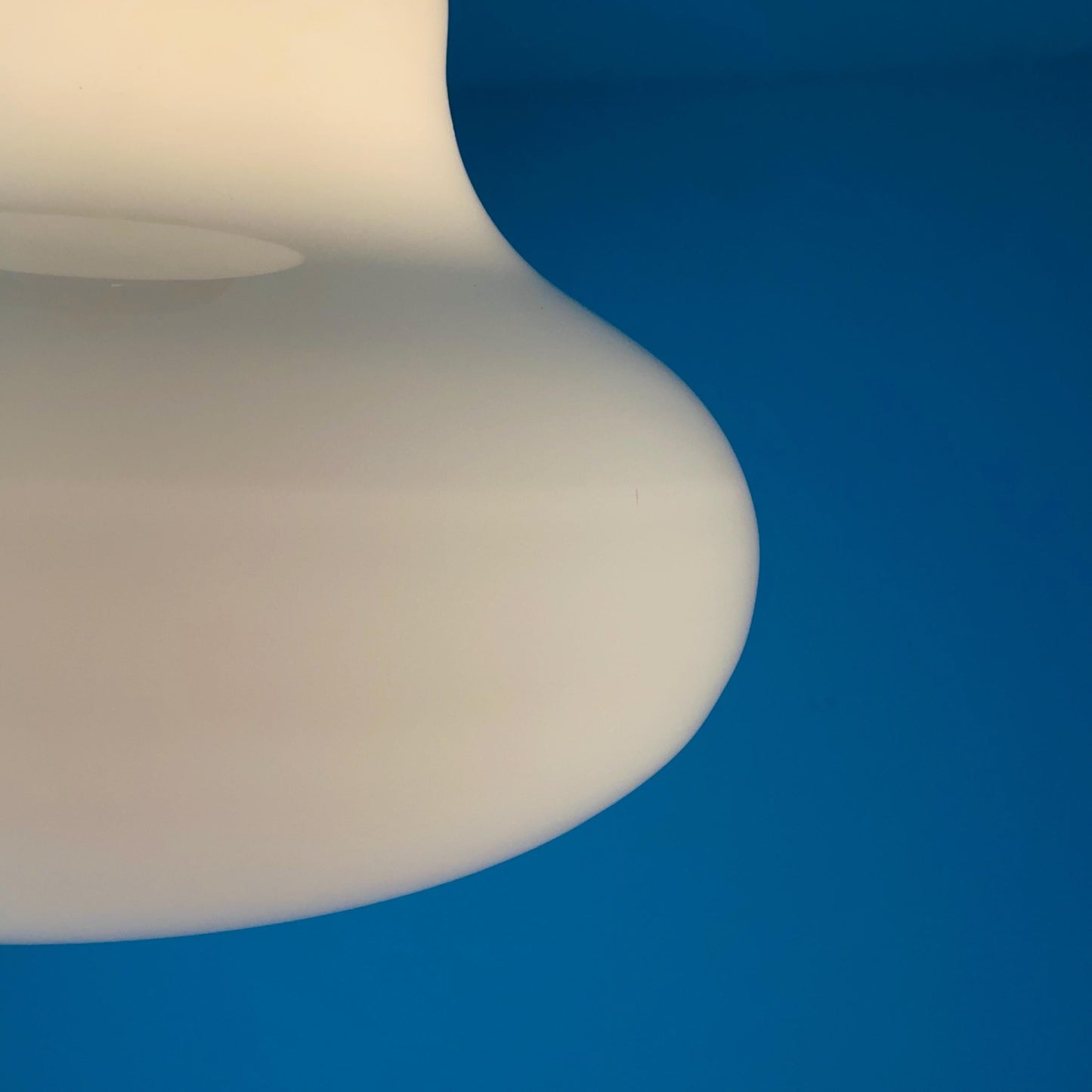 Mid century pop art Arianna Bulb Cwiling Lamp attributed to Piero Brombin for Artemide, 1960s Italy