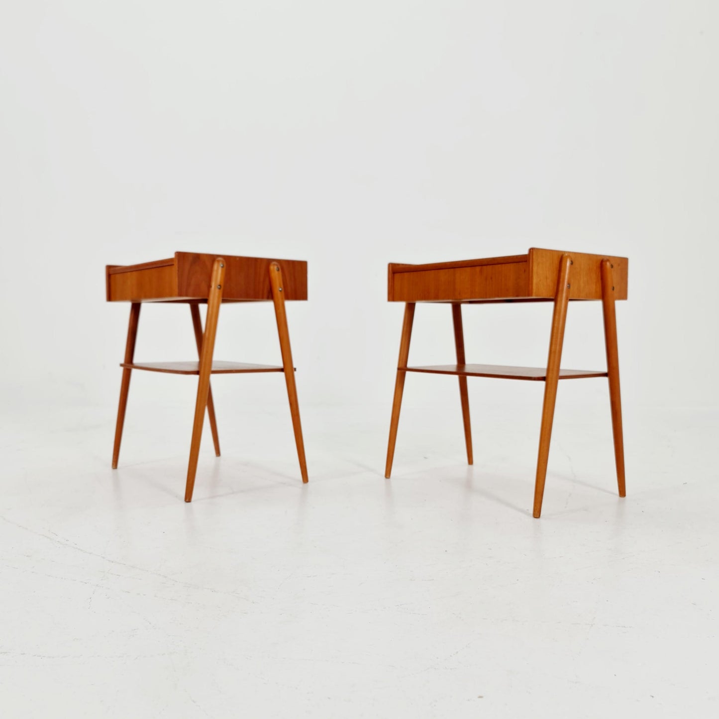 Pair of Swedish Midcentury Teak Vintage Side table/ Bedside table/ Night stand by Carlström & Co, 1960s