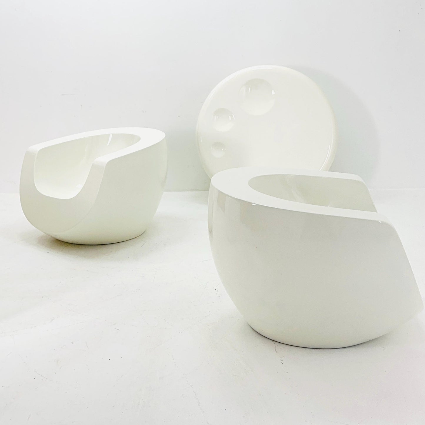 Set of 3 “Moon” Armchairs & Matching Table by Mike To for Infiniture, 1980s