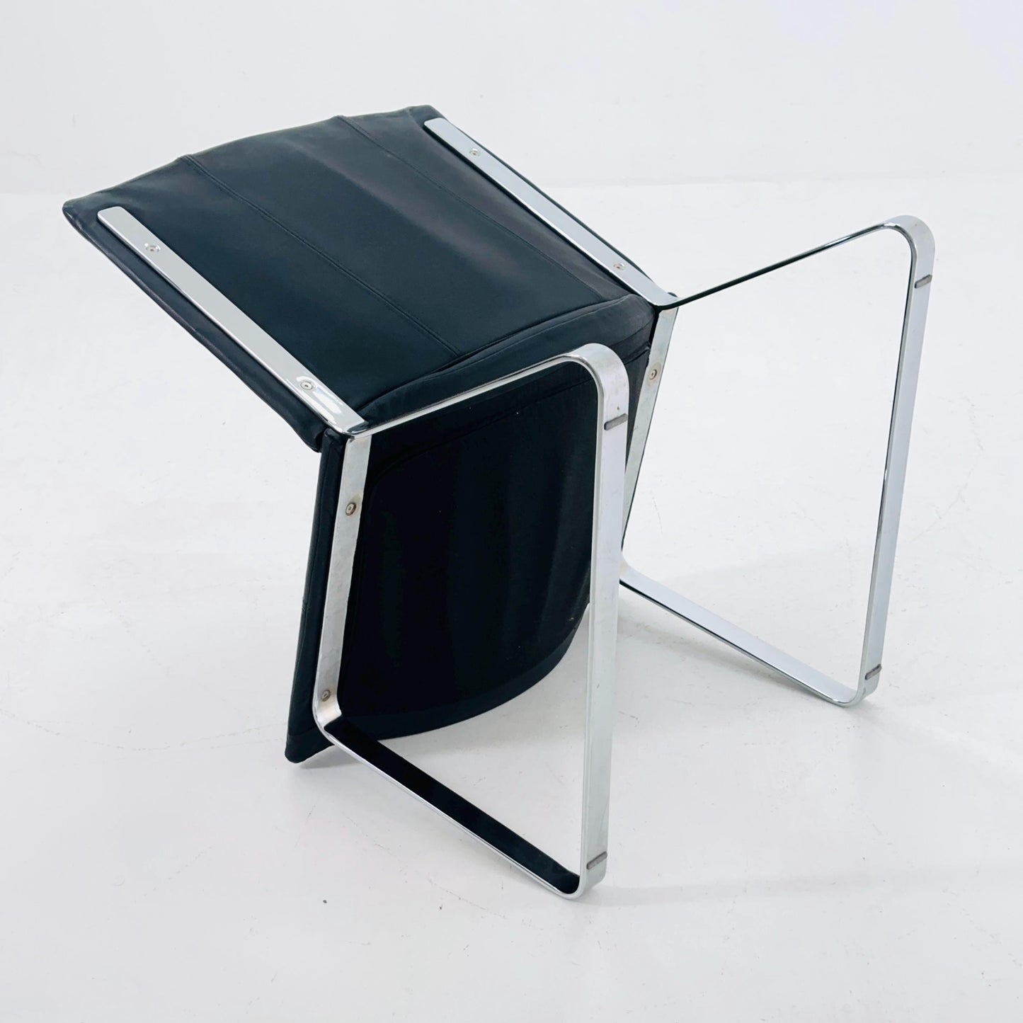 Mid century BoConcept ‘Jet’ Lounge Chair, Model 1001, Black Leather & Chrome, Denmark, 1980s