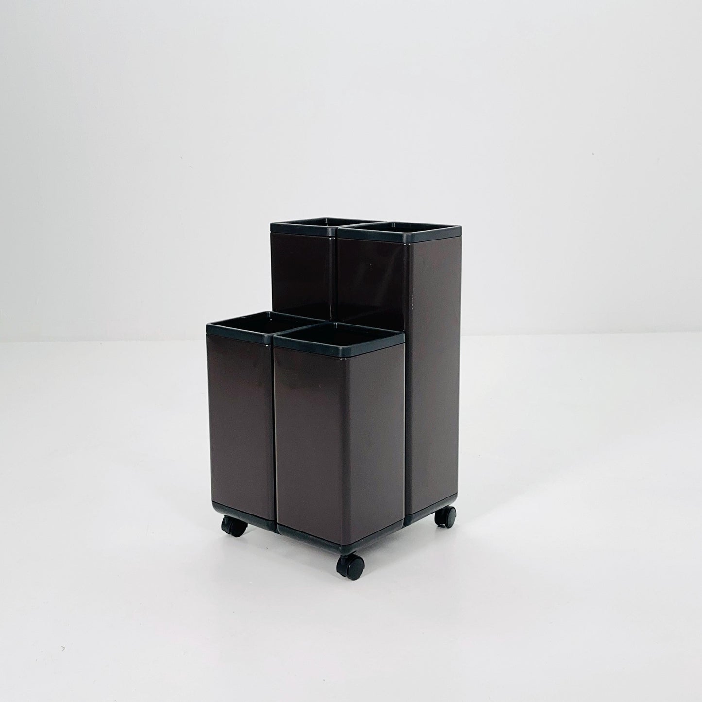 Mid century Brown Trolley by Giovanni Pelis for Neolt, Italy, 1960s – Architect & Designer Organizer