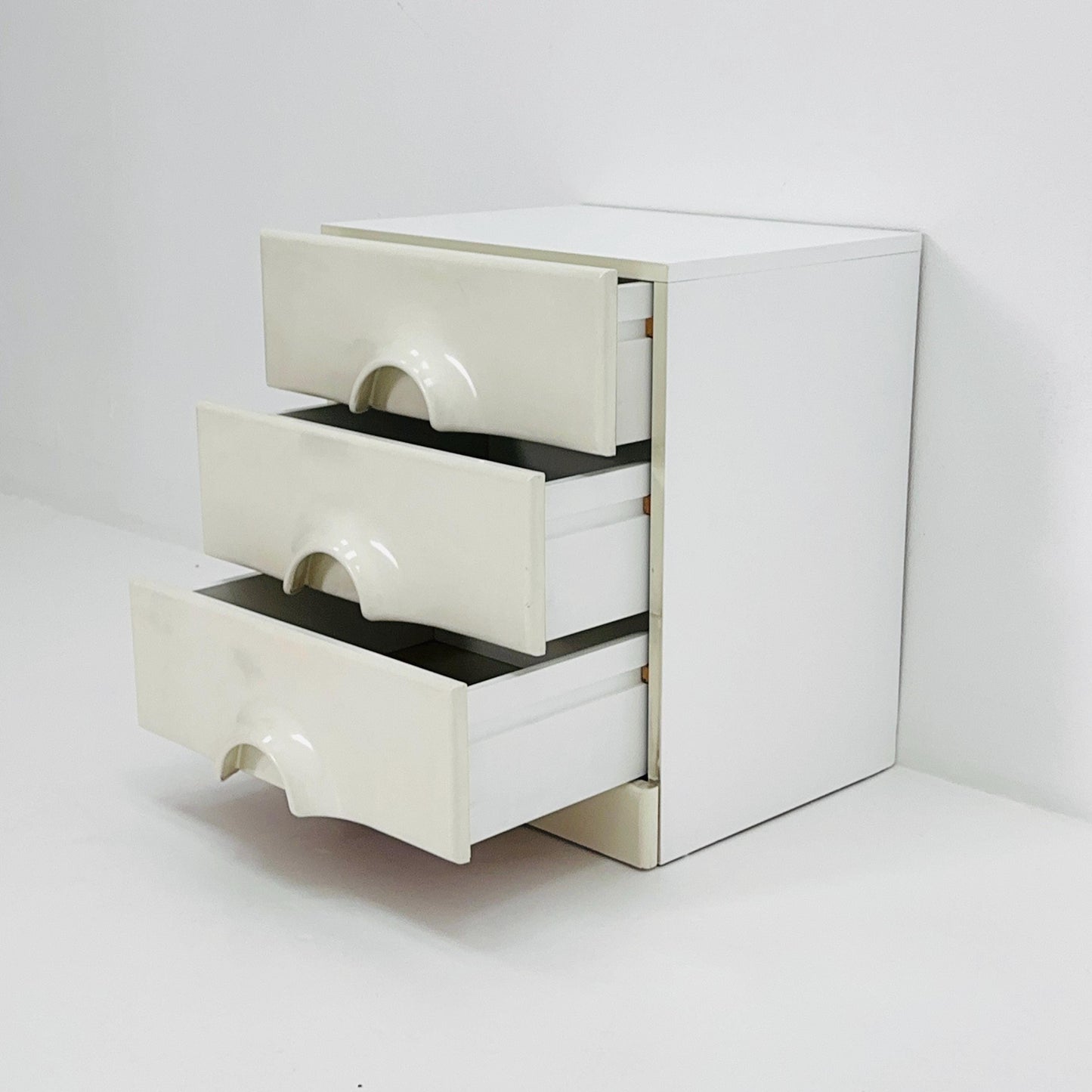 Space age Quadro Chest of Drawers by Jürgen Lange for Schönbuch – Iconic Mid-Century Modern Storage ,1970s
