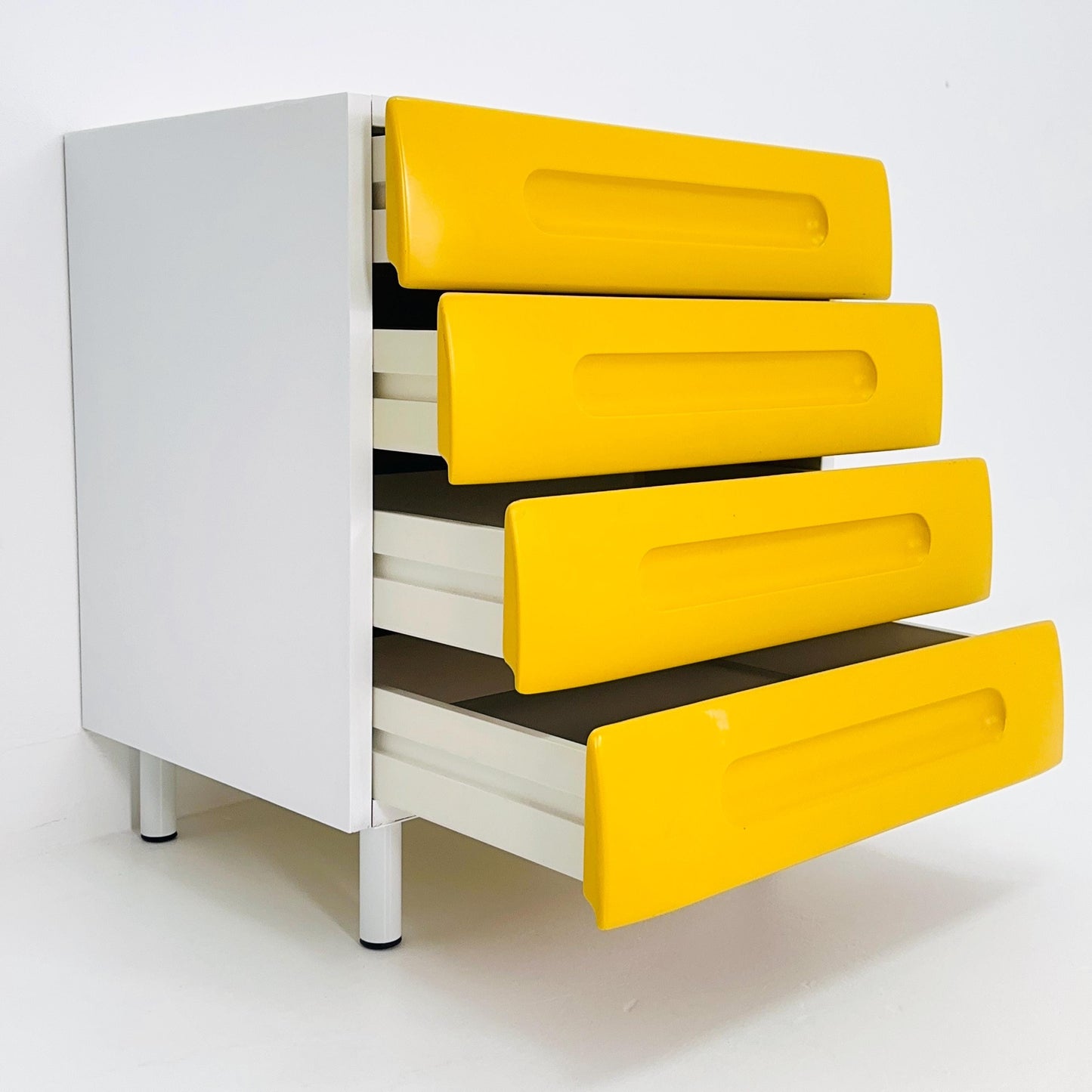 Space Age Vintage Gwinner Deutschland Cabinet, – Retro Yellow & White Chest of Drawers Germany 1970s