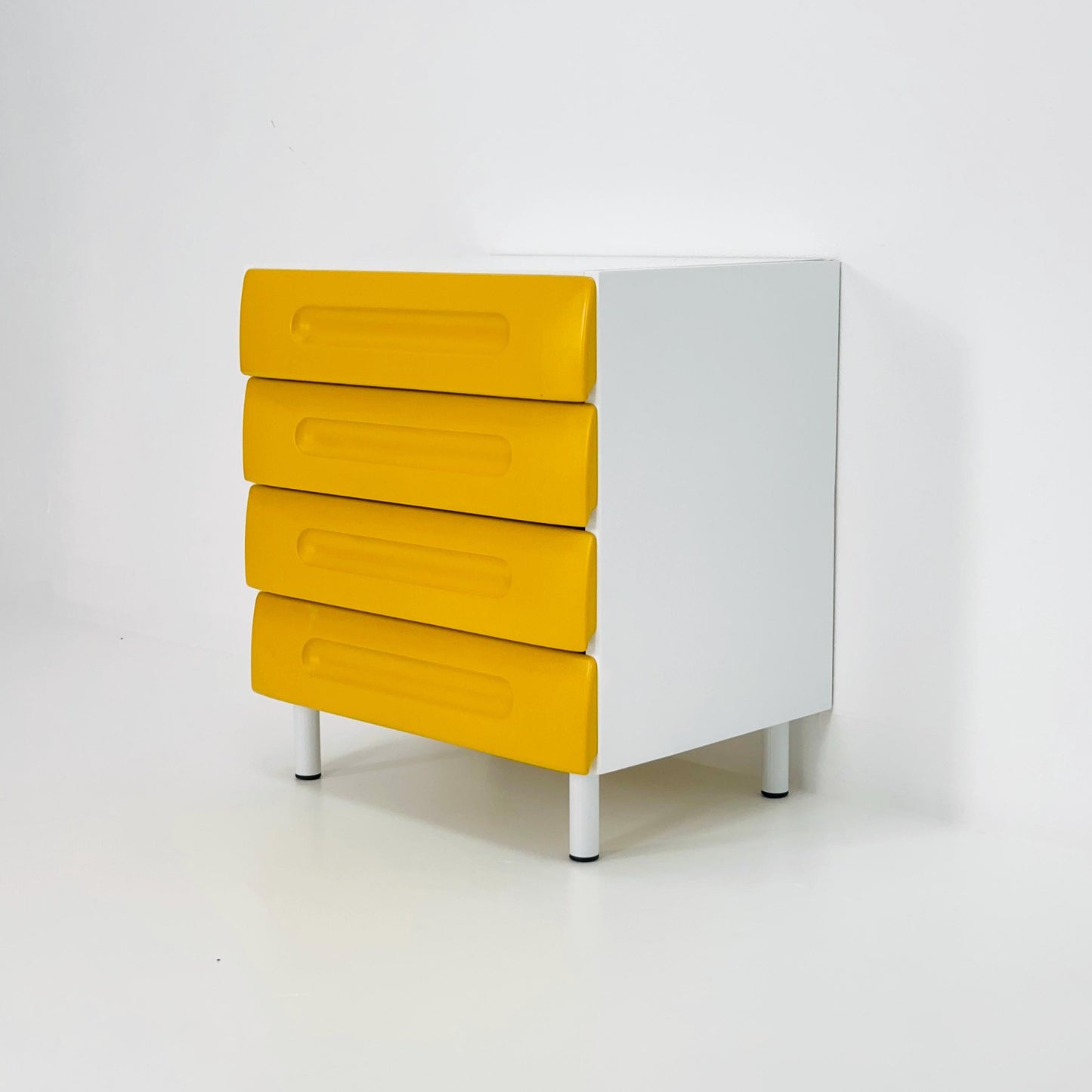 Space Age Vintage Gwinner Deutschland Cabinet, – Retro Yellow & White Chest of Drawers Germany 1970s