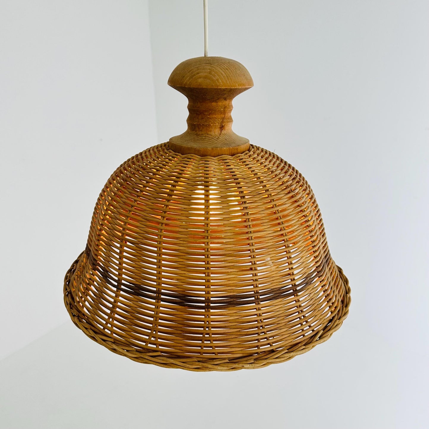 Bambus Rattan wooden Mid-Century chandelier 1960s