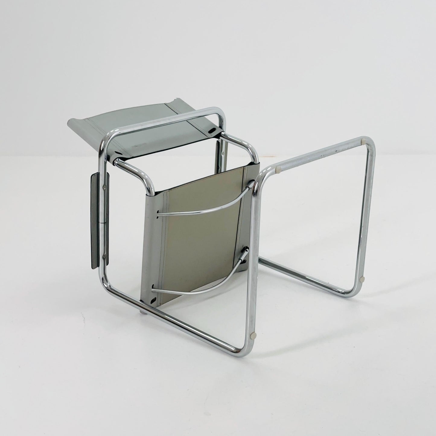 1 of 4 Mid century MG5 Centro Studi desk armchair by Mart Stam & Marcel Breuer for Matteo Grassi, 1970s Italy