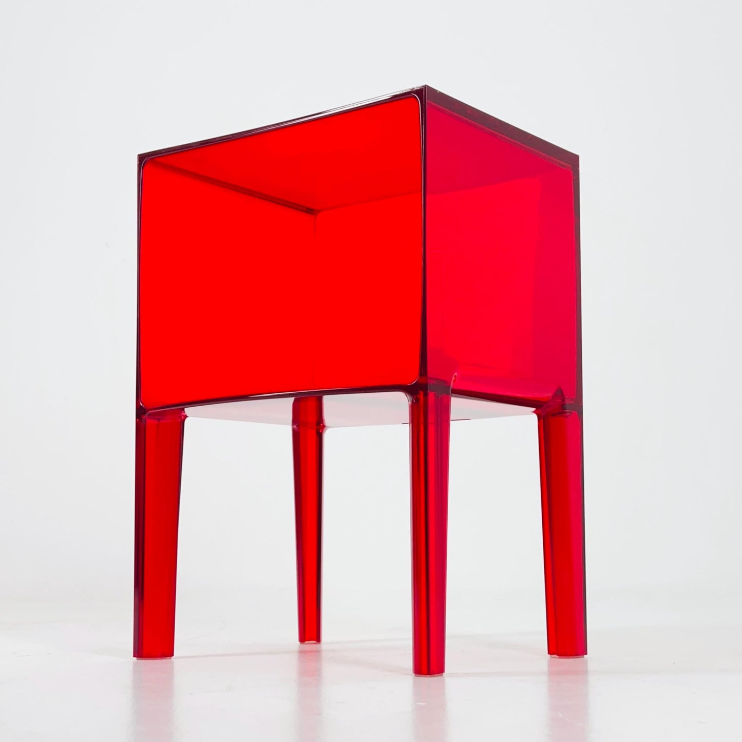 Spaceage Kartell Ghost Buster by Philippe Starck - Eugeni Quitllet – Red Transparent Side Table, for Kartell italy , 2010s