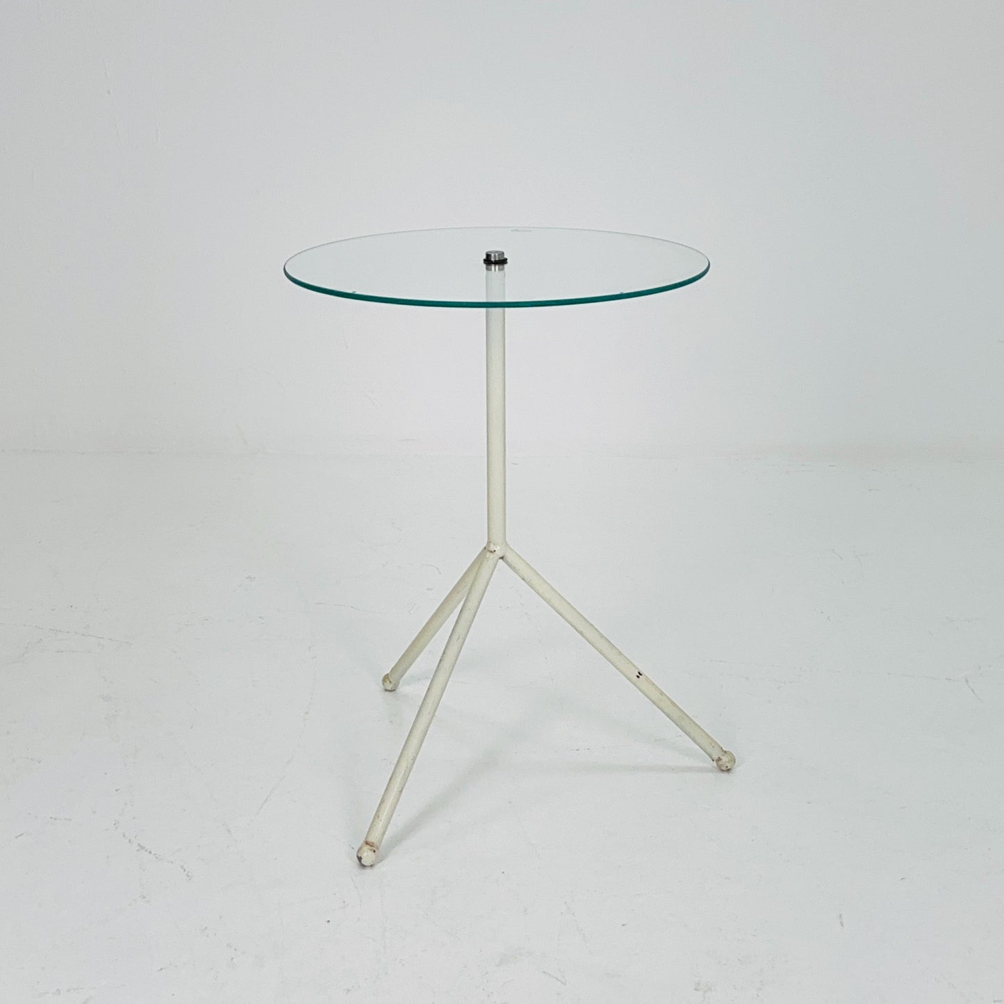 Mid-Century round Tripod Glass Side Table – 1980s Germany