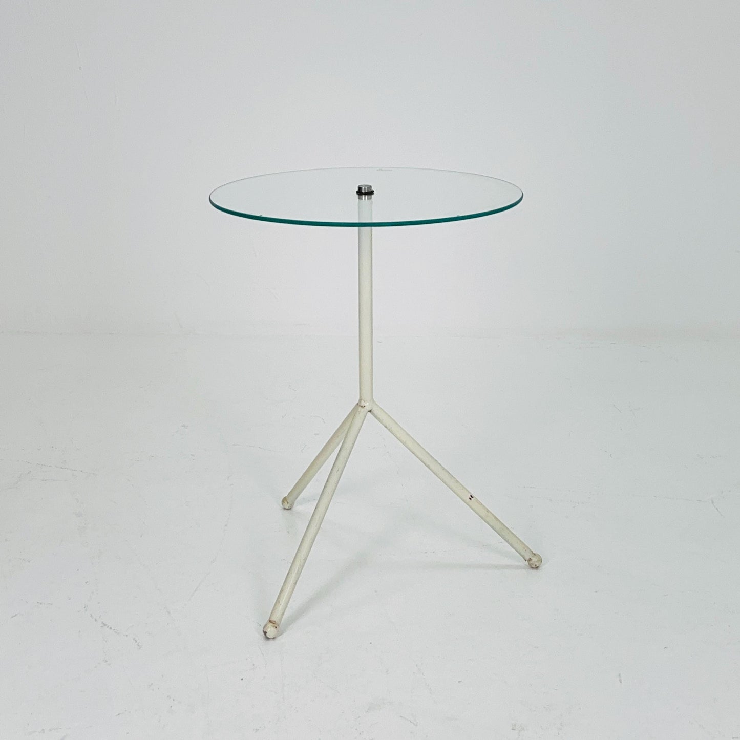 Mid-Century round Tripod Glass Side Table – 1980s Germany