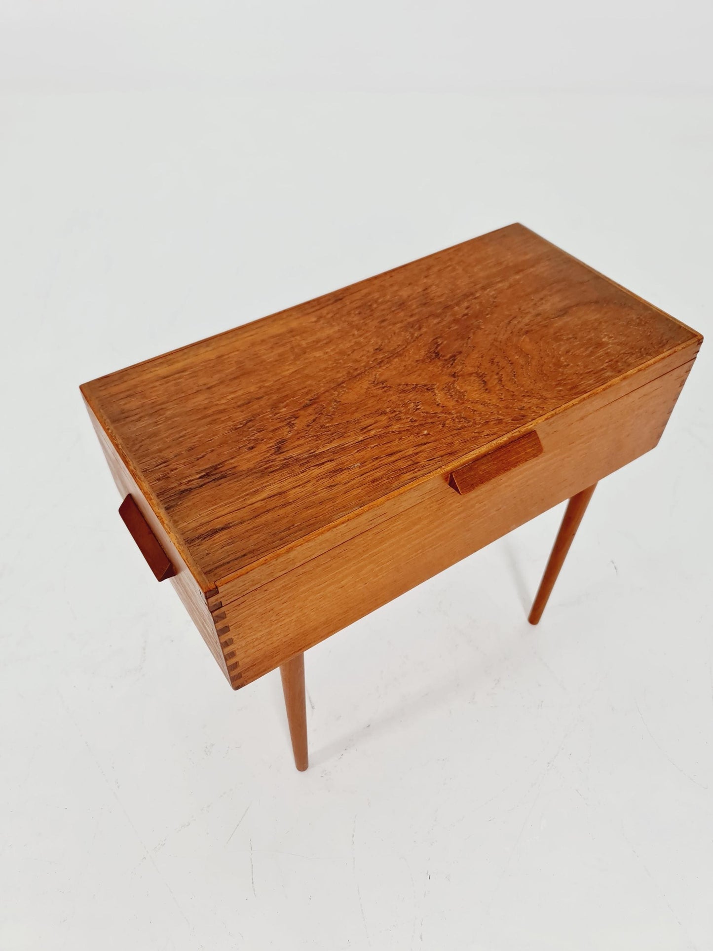 Vintage Dansih teak sweing table/ side table cabinet, 1960s