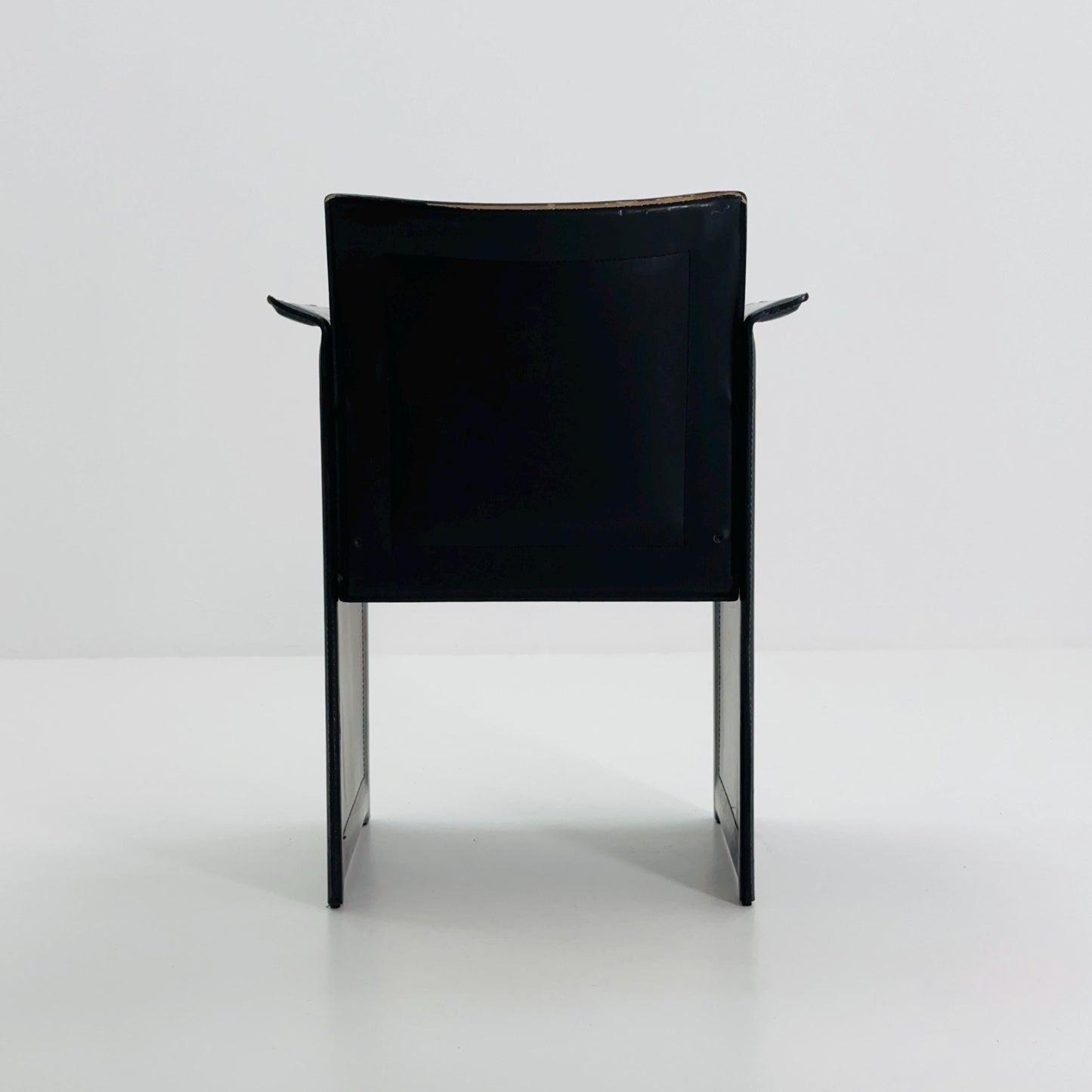 1 of 2 Mid-Century Italian “Korium” KM1 Black Leather Armchair by Tito Agnoli for Matteo Grassi, 1970s