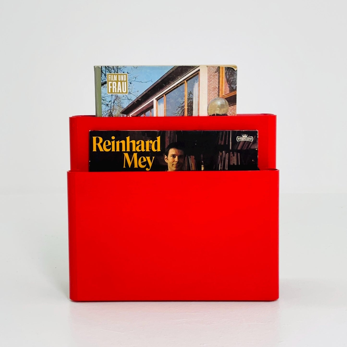 Mid-Century Modern Magazine Rack with 4 Compartments by Giotto Stoppino for Kartell, 1970s model 4676 Italy