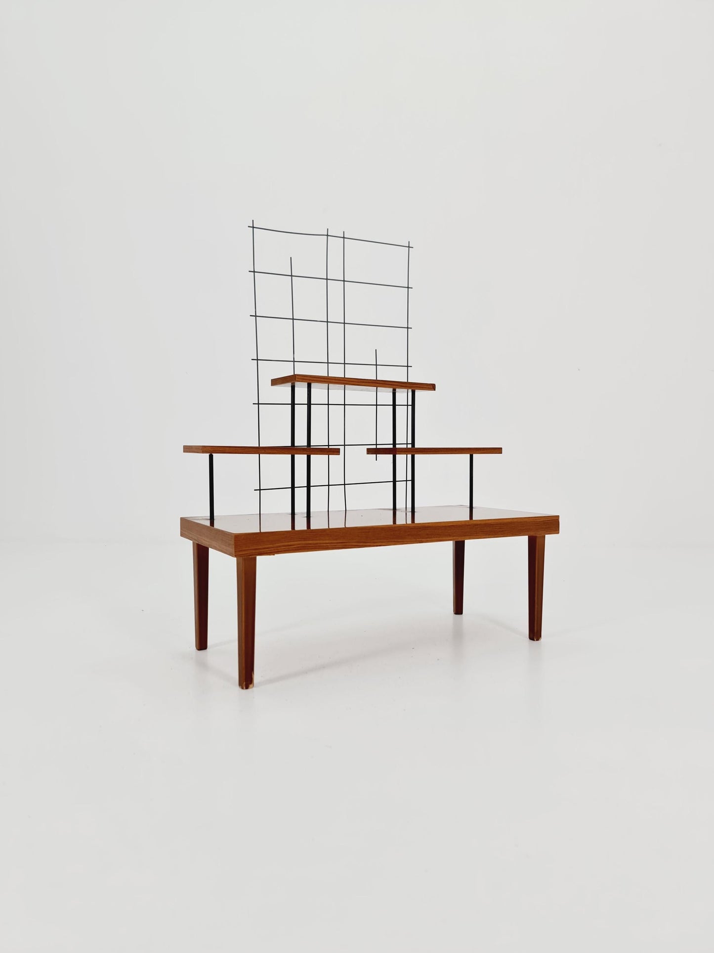 Big 1950s German Plant Stand, Vintage Mid-Century Minimalist Indoor Plant Stand Side Table Retro flower table
