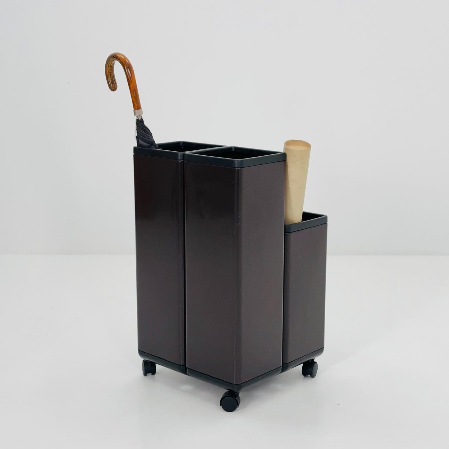 Mid century Brown Trolley by Giovanni Pelis for Neolt, Italy, 1960s – Architect & Designer Organizer