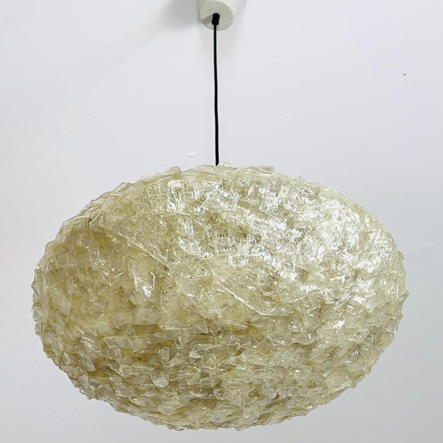 Mid-Century Lucite Ribbon Swag Lamp – Italy, 1980s – Sculptural Plexiglass Pendant Light