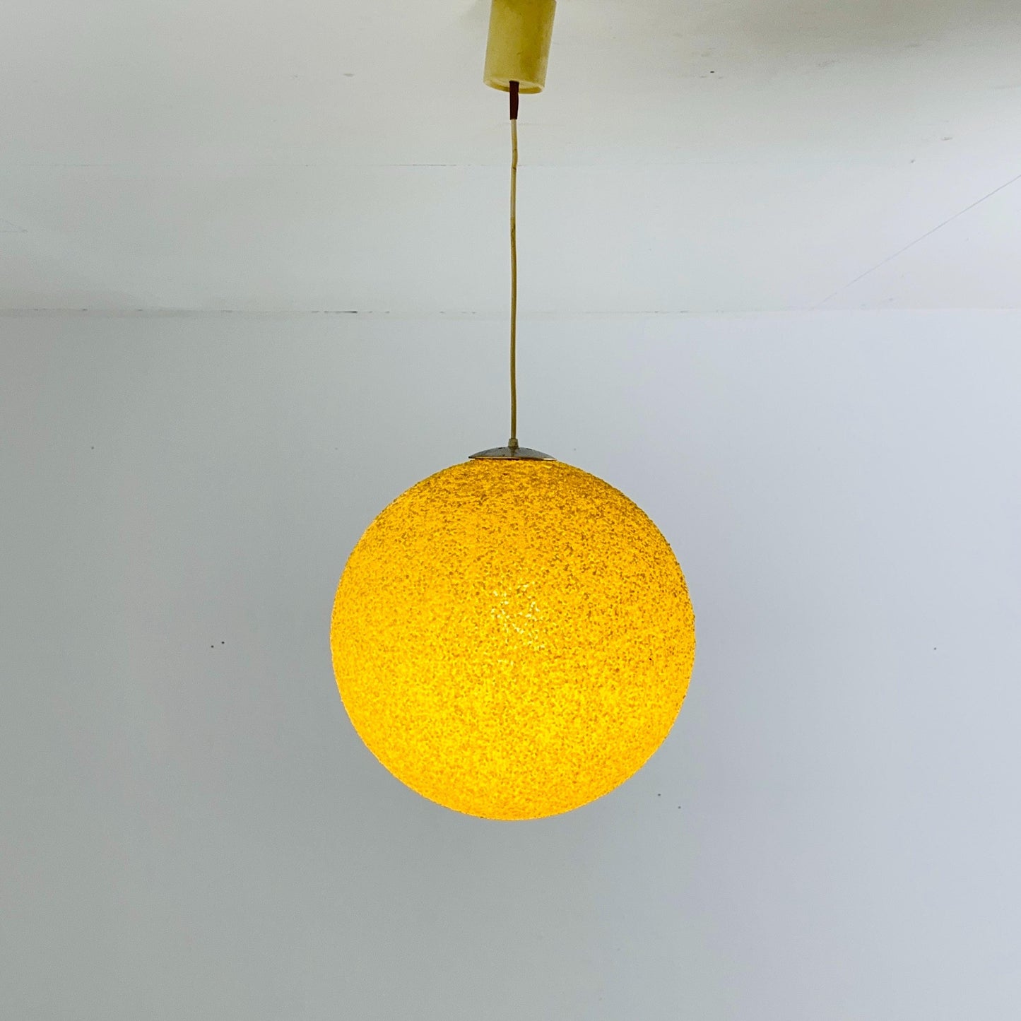 Mid-Century large Sugarball Pendant Lamp by John & Sylvia Reid for Rotaflex, 1960s Belgium