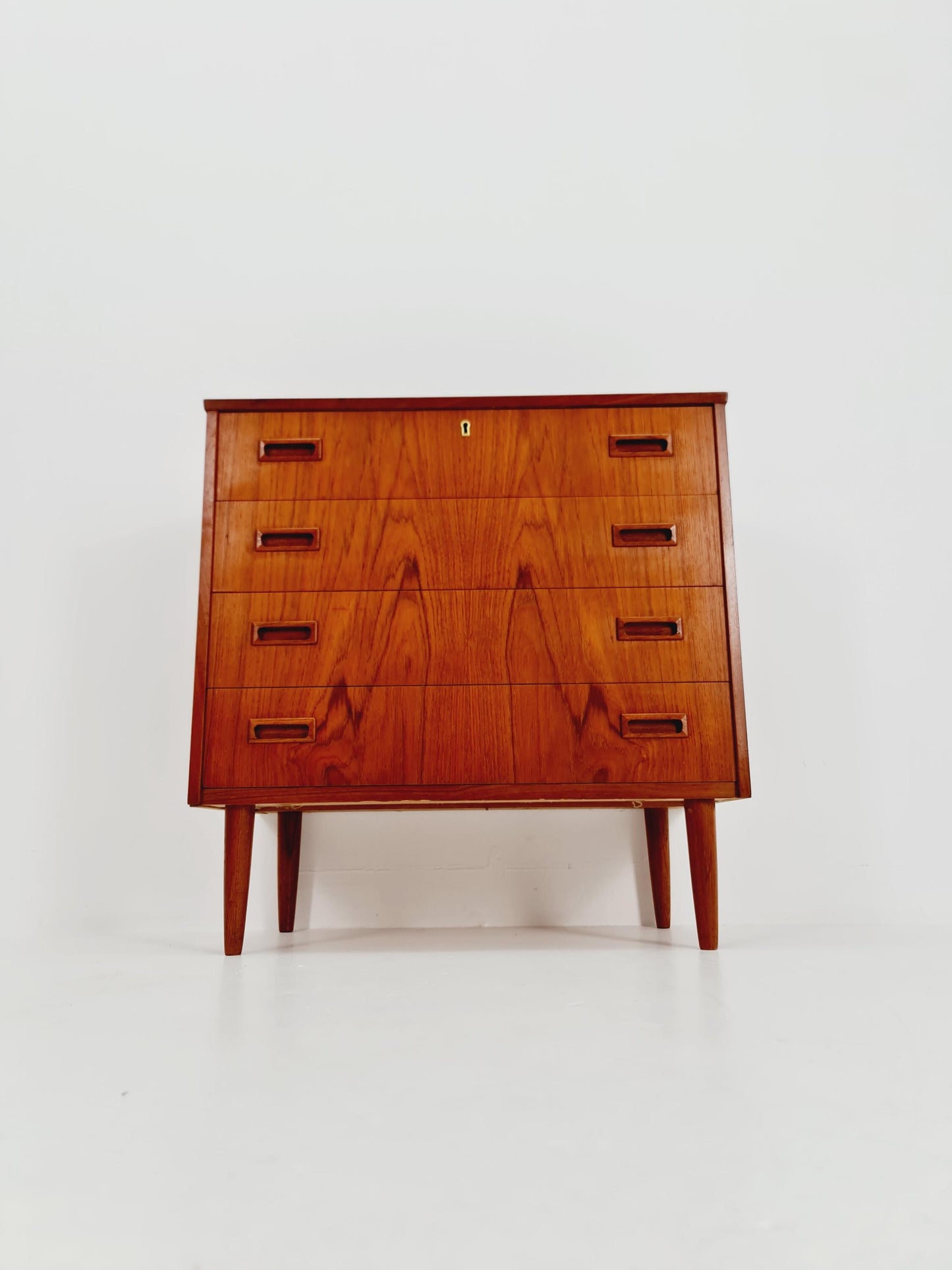 Midcentury danish design chest of drawers 1960s