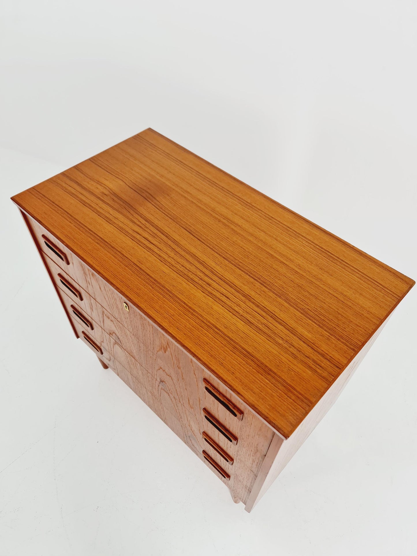 Midcentury danish design chest of drawers 1960s