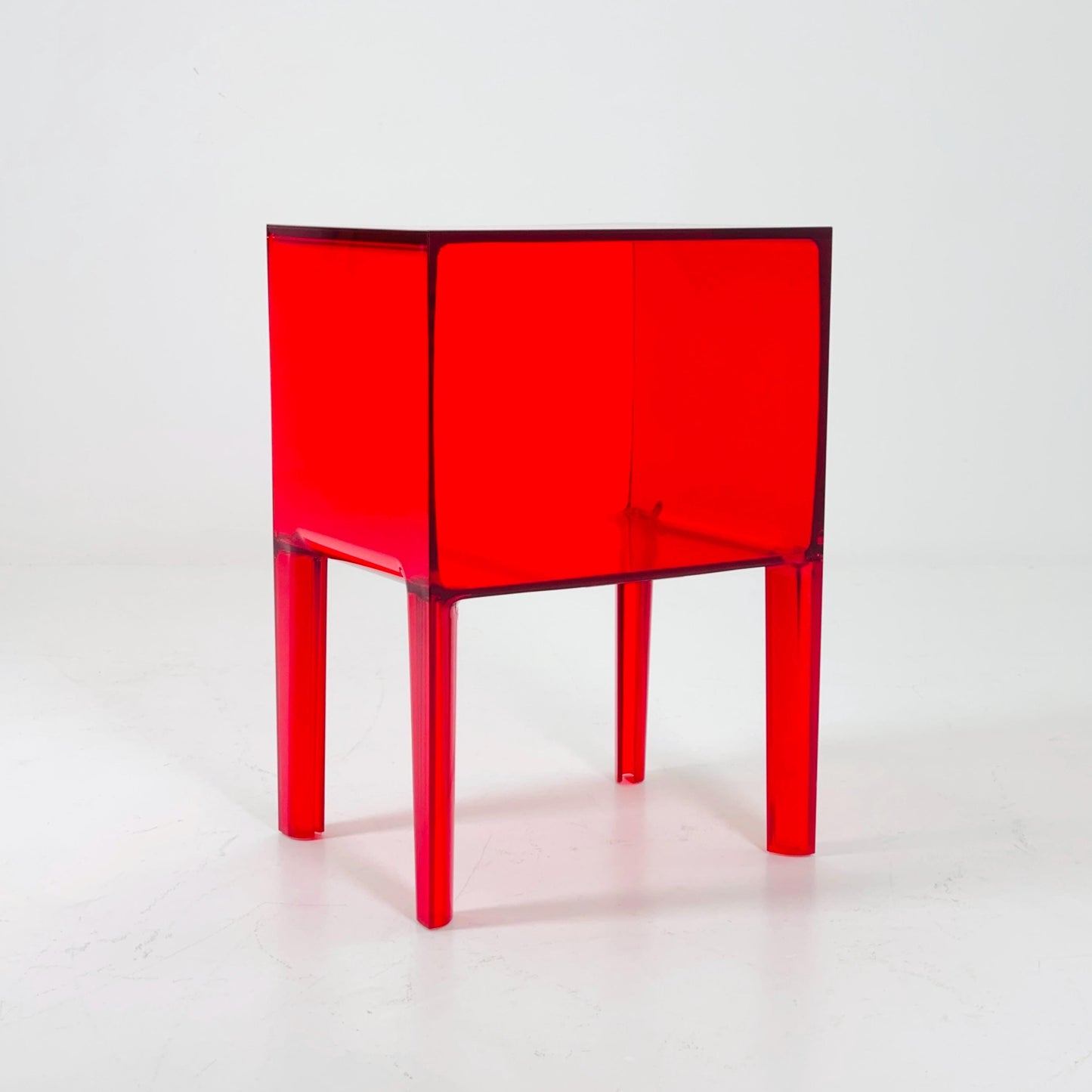 Spaceage Kartell Ghost Buster by Philippe Starck - Eugeni Quitllet – Red Transparent Side Table, for Kartell italy , 2010s