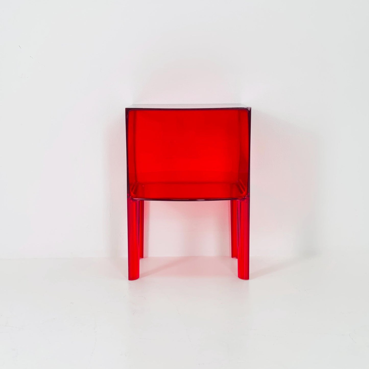 Spaceage Kartell Ghost Buster by Philippe Starck - Eugeni Quitllet – Red Transparent Side Table, for Kartell italy , 2010s