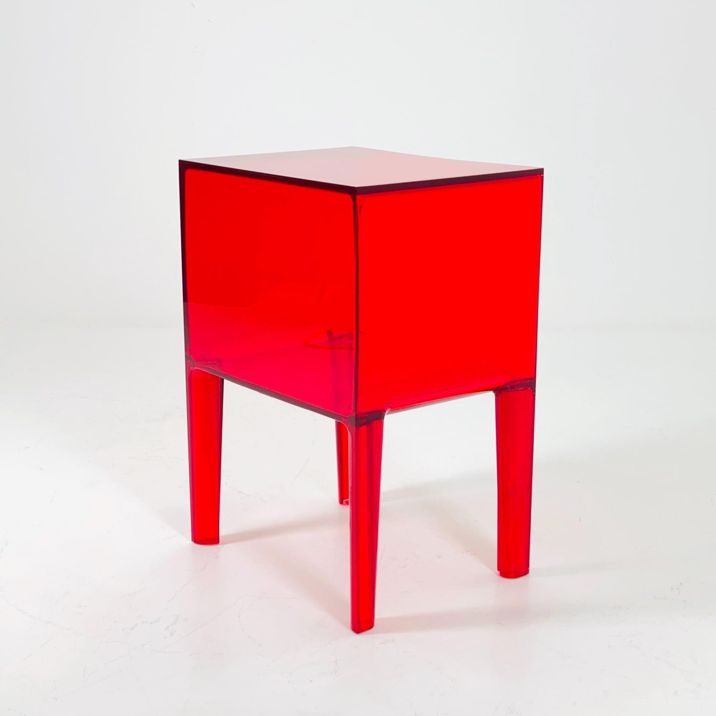 Spaceage Kartell Ghost Buster by Philippe Starck - Eugeni Quitllet – Red Transparent Side Table, for Kartell italy , 2010s