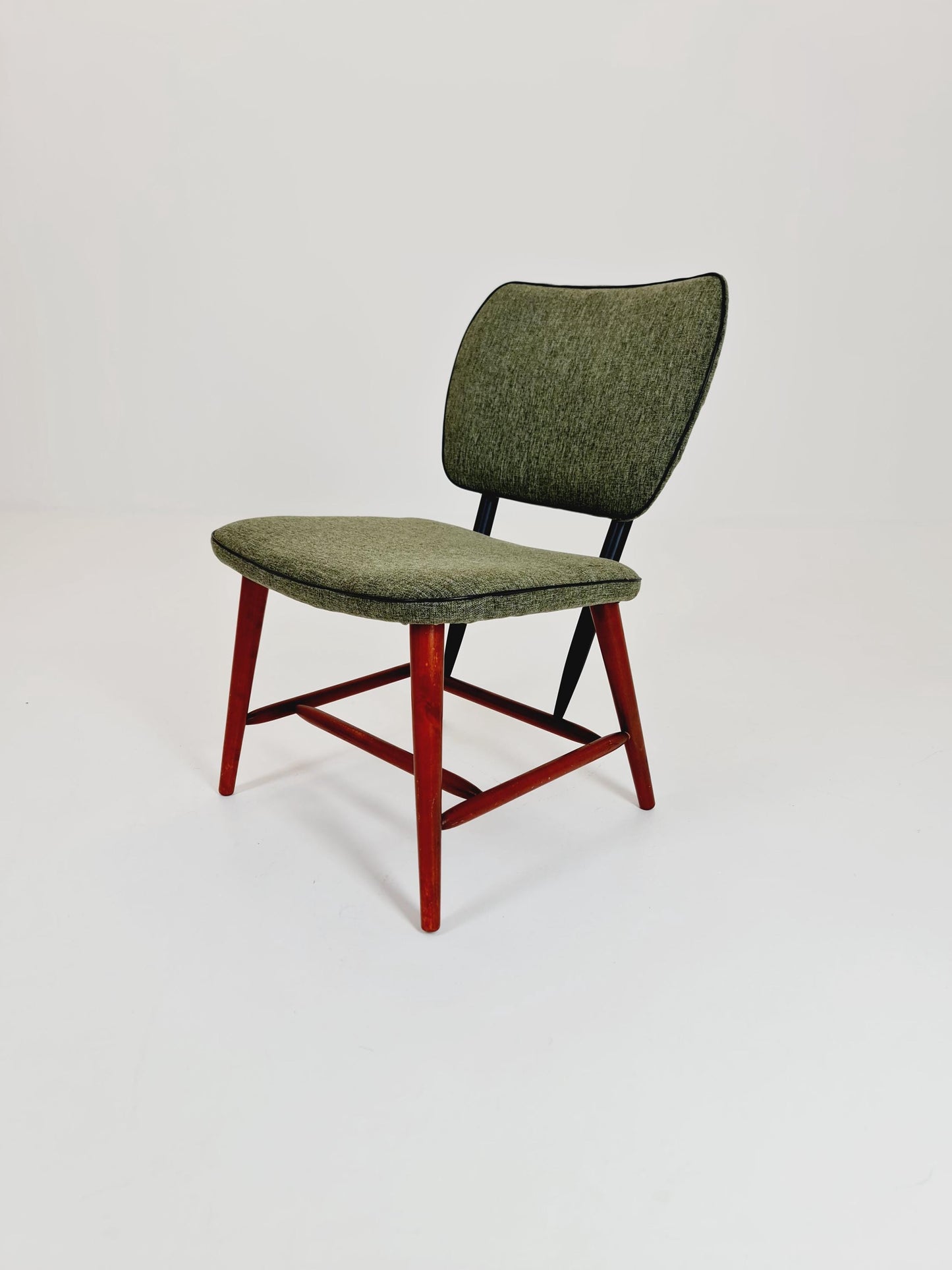 Mid-Century Modern Swedish Lounge chair with Olive Green Upholstery Design by Alf Svensson for Ljungs Industrier ,Dux ,1950s