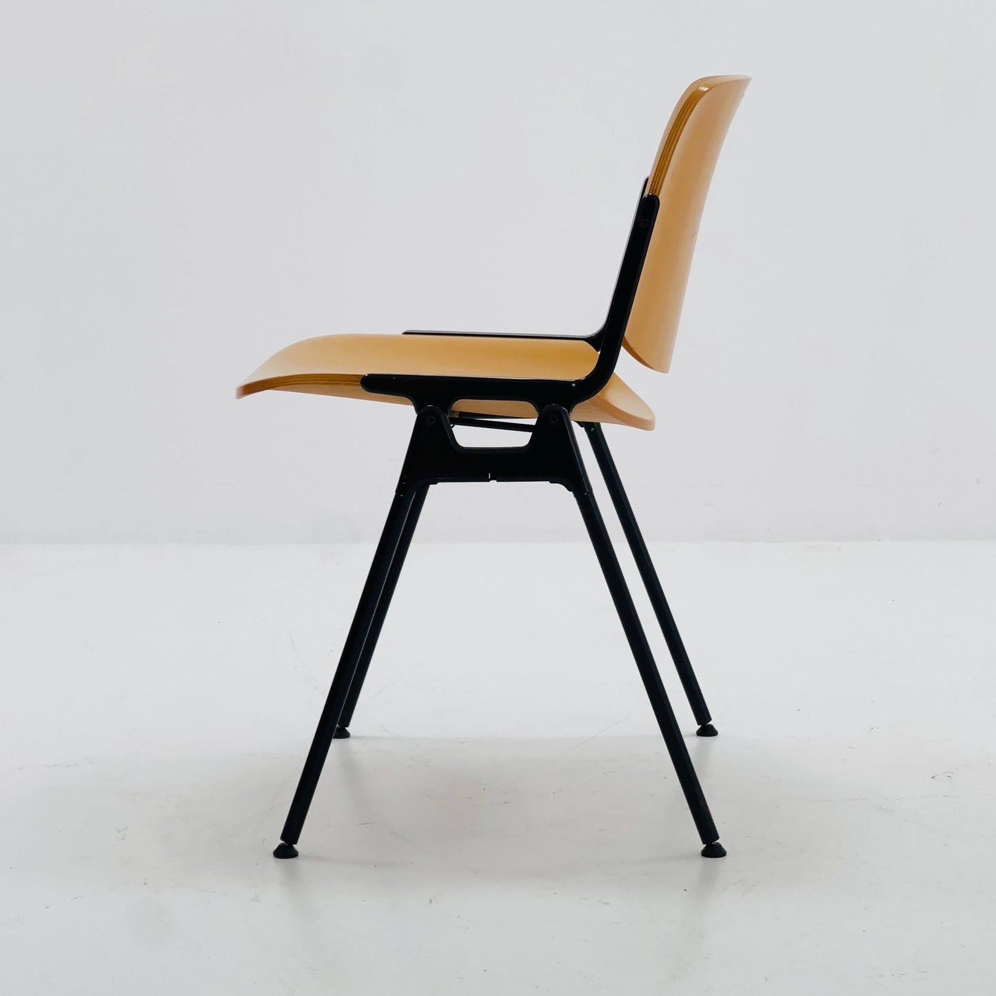 1 of 2 Mid century Stacking chair by Giancarlo Piretti for Anomima Castelli ,Italy 1960s