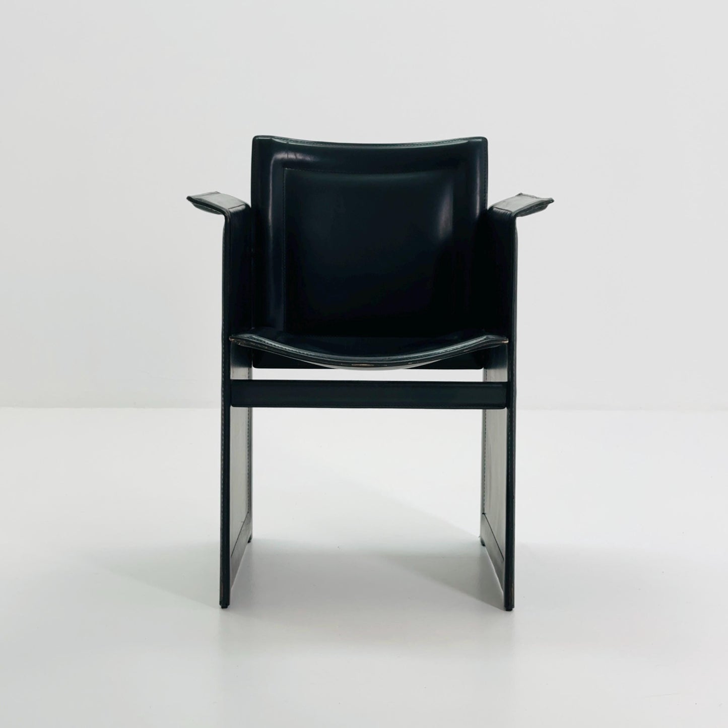 1 of 2 Mid-Century Italian “Korium” KM1 Black Leather Armchair by Tito Agnoli for Matteo Grassi, 1970s