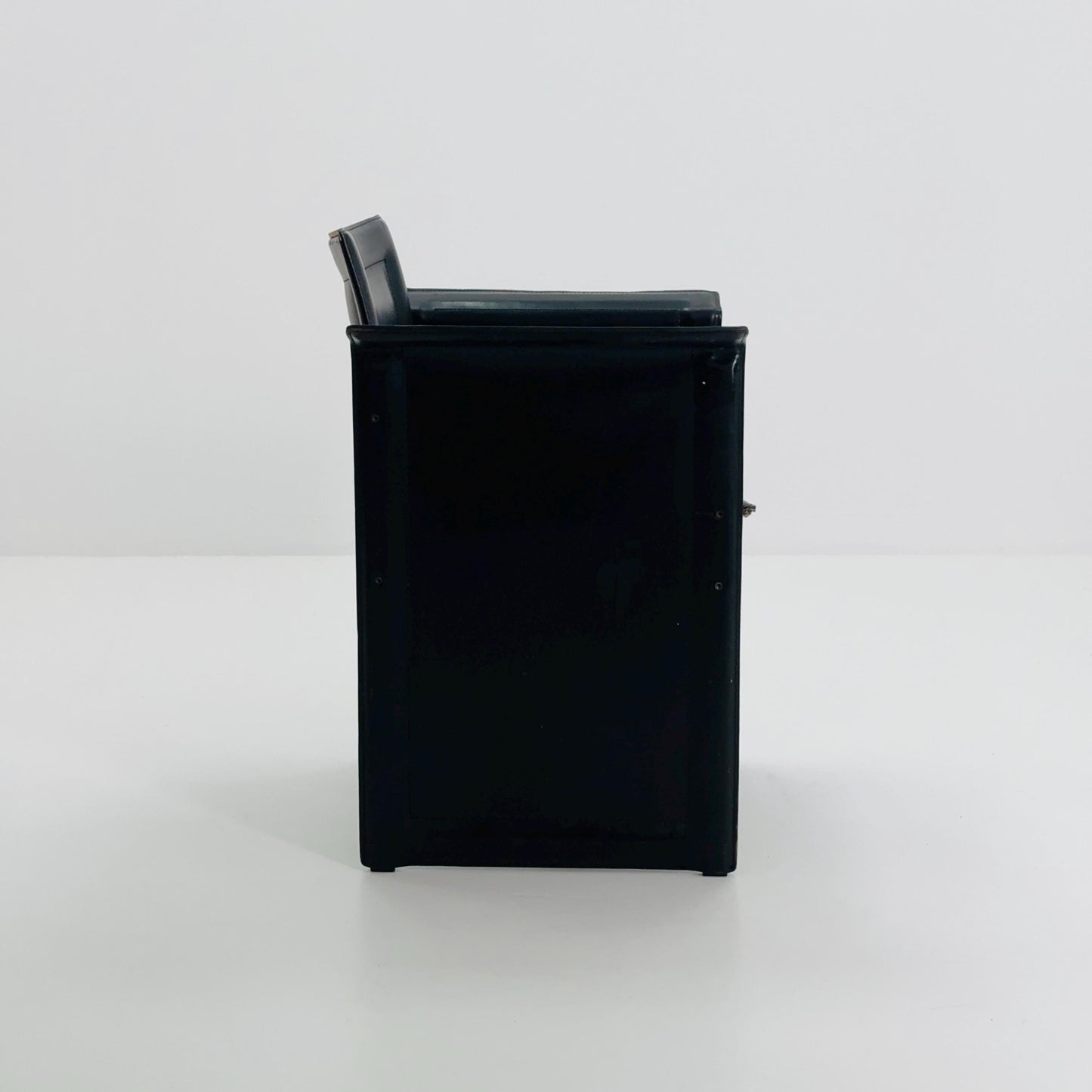 1 of 2 Mid-Century Italian “Korium” KM1 Black Leather Armchair by Tito Agnoli for Matteo Grassi, 1970s