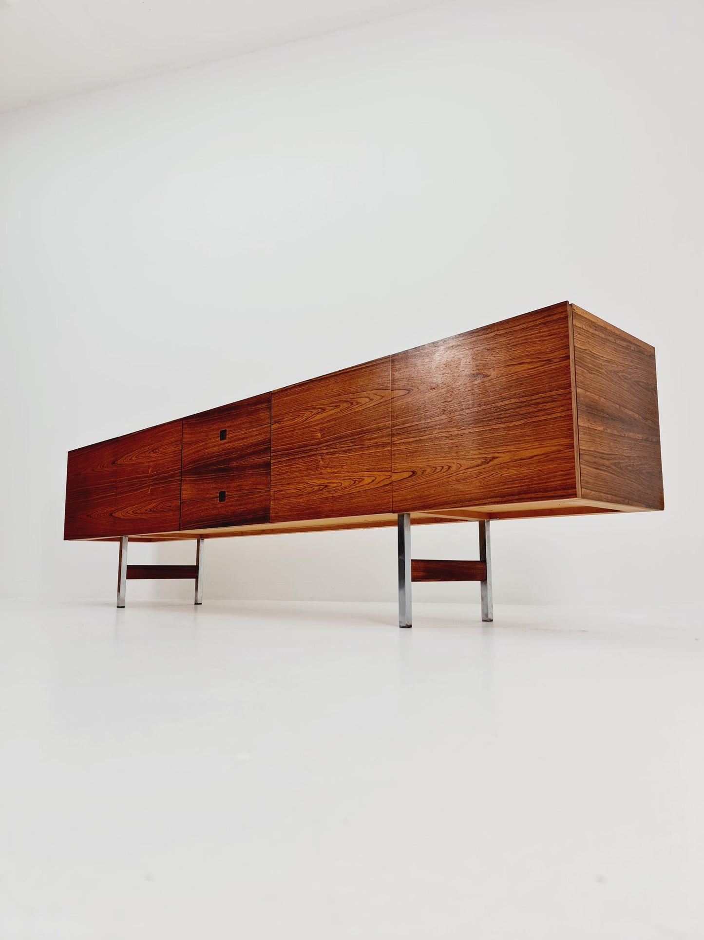 Super Rare Mid Century Modern Danish Sideboard Rose wood, 1960s