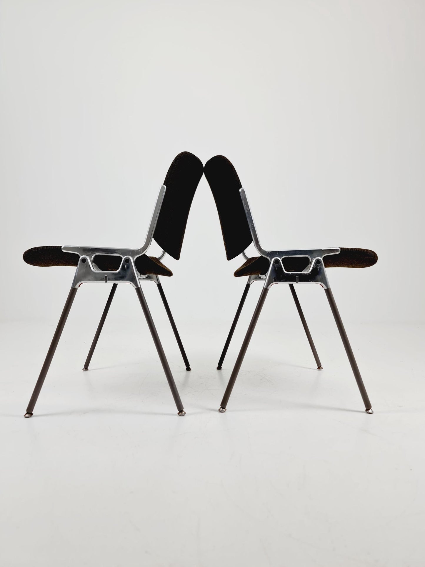 Set of 2 Italian Mid-Century Modern DSC Chairs by Giancarlo Piretti for Castelli / Anonima Castelli, 1970s