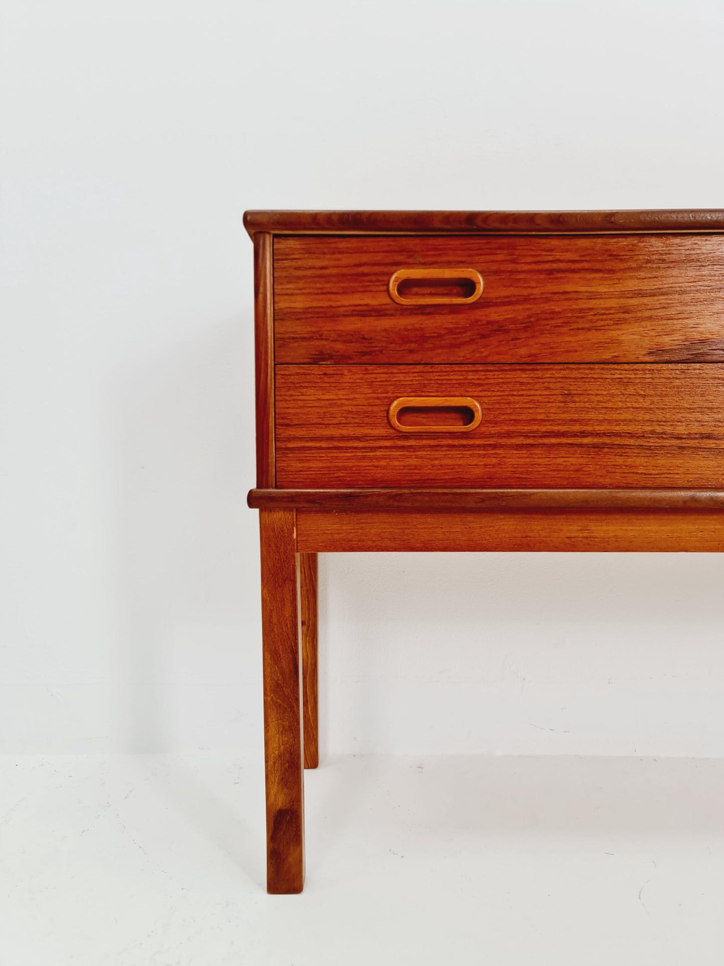 Midcentury danish design chest of drawers / drawer dresser /2 drawers cabinet, 1960s