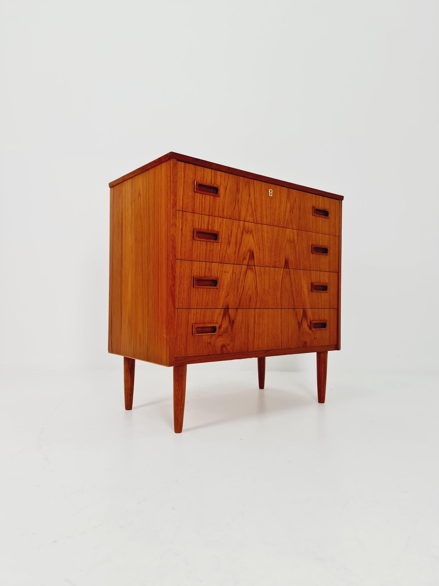 Midcentury danish design chest of drawers 1960s