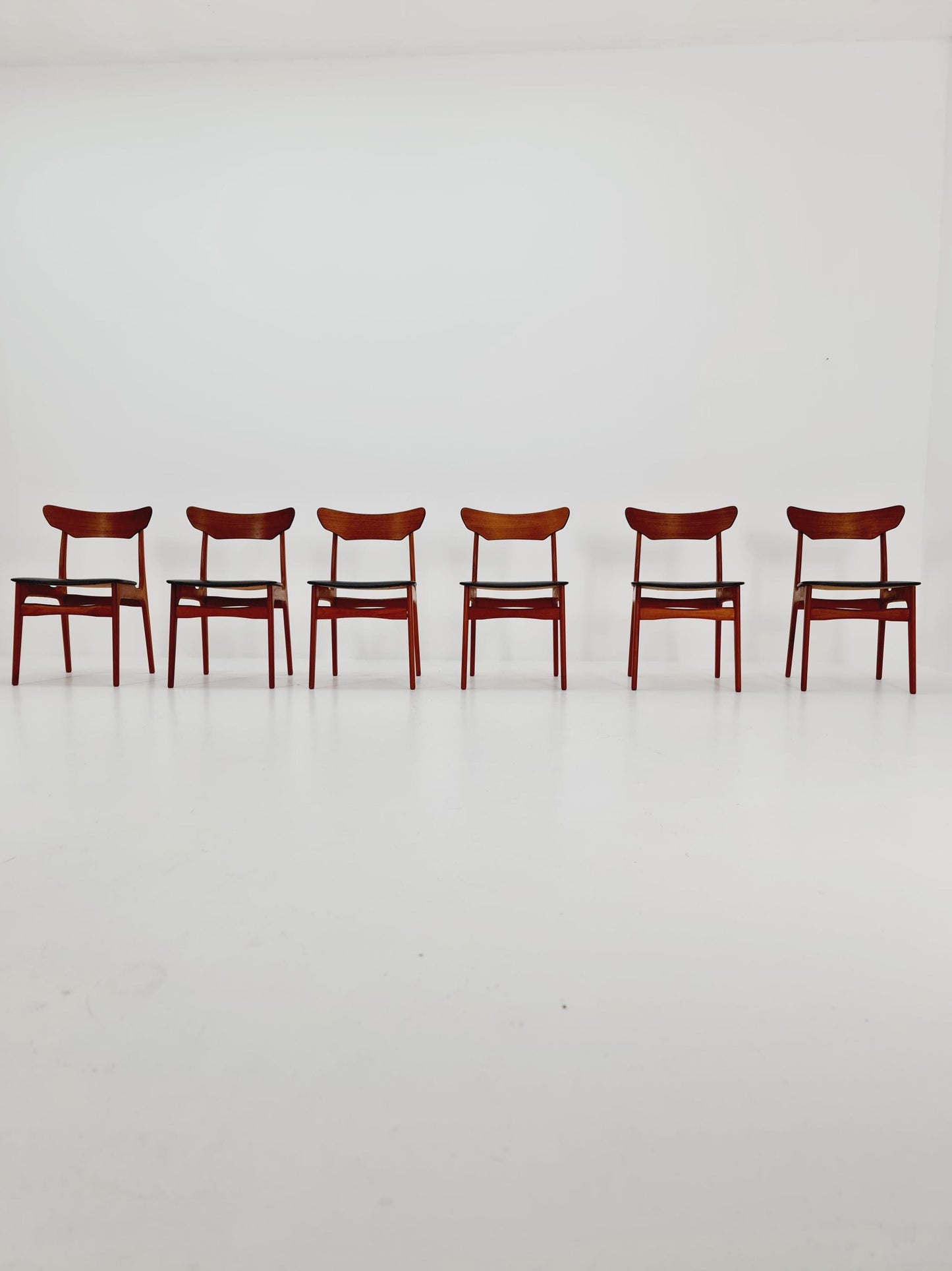 Mid Century Dansih Teak and Leather chair by schiønning & Elgaard ,1960s Set of 6