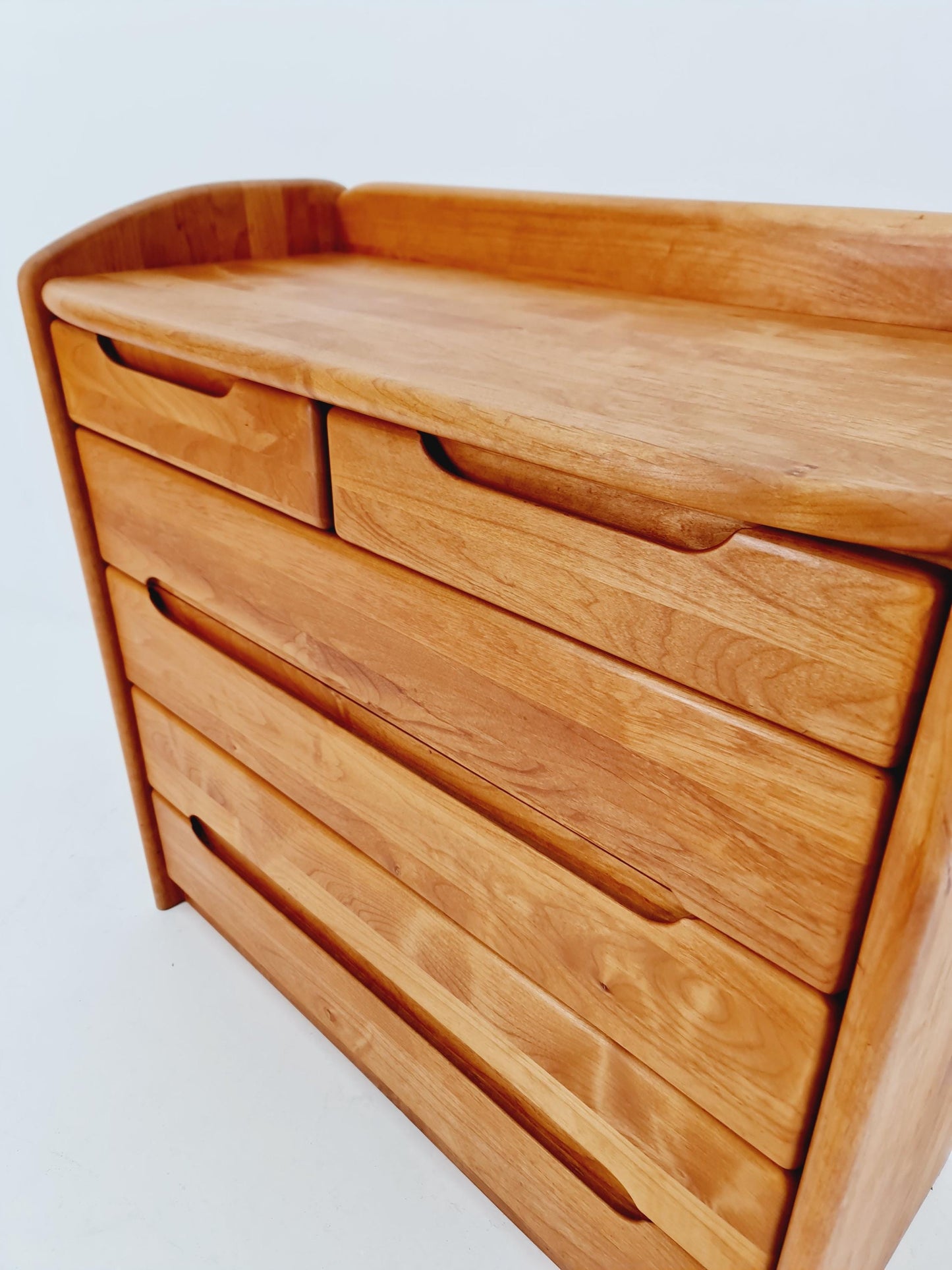 Midcentury danish design chest of drawers Elm Wood 1970s