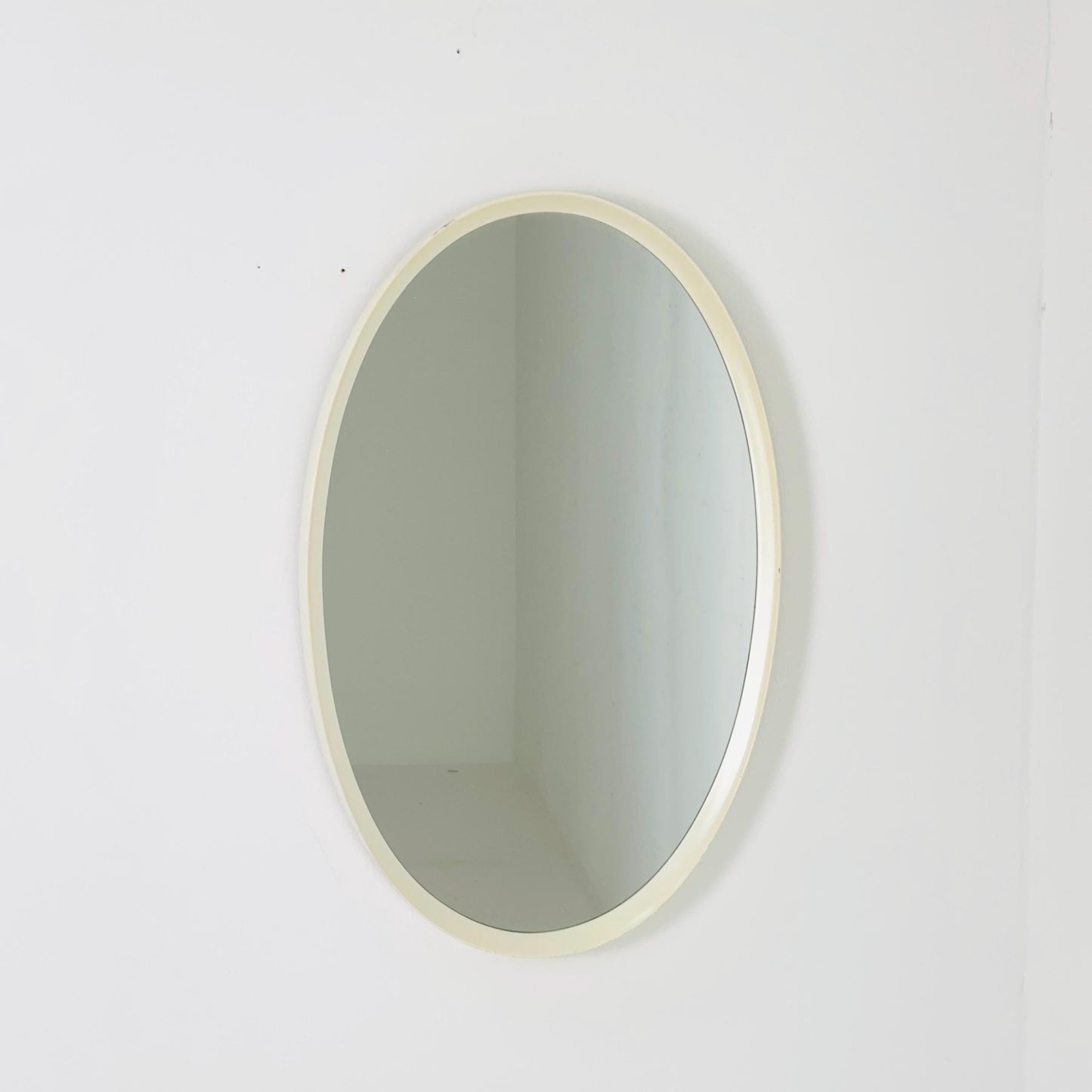 Space Age Mid-Century Oval Wall Mirror, 1970s Italy