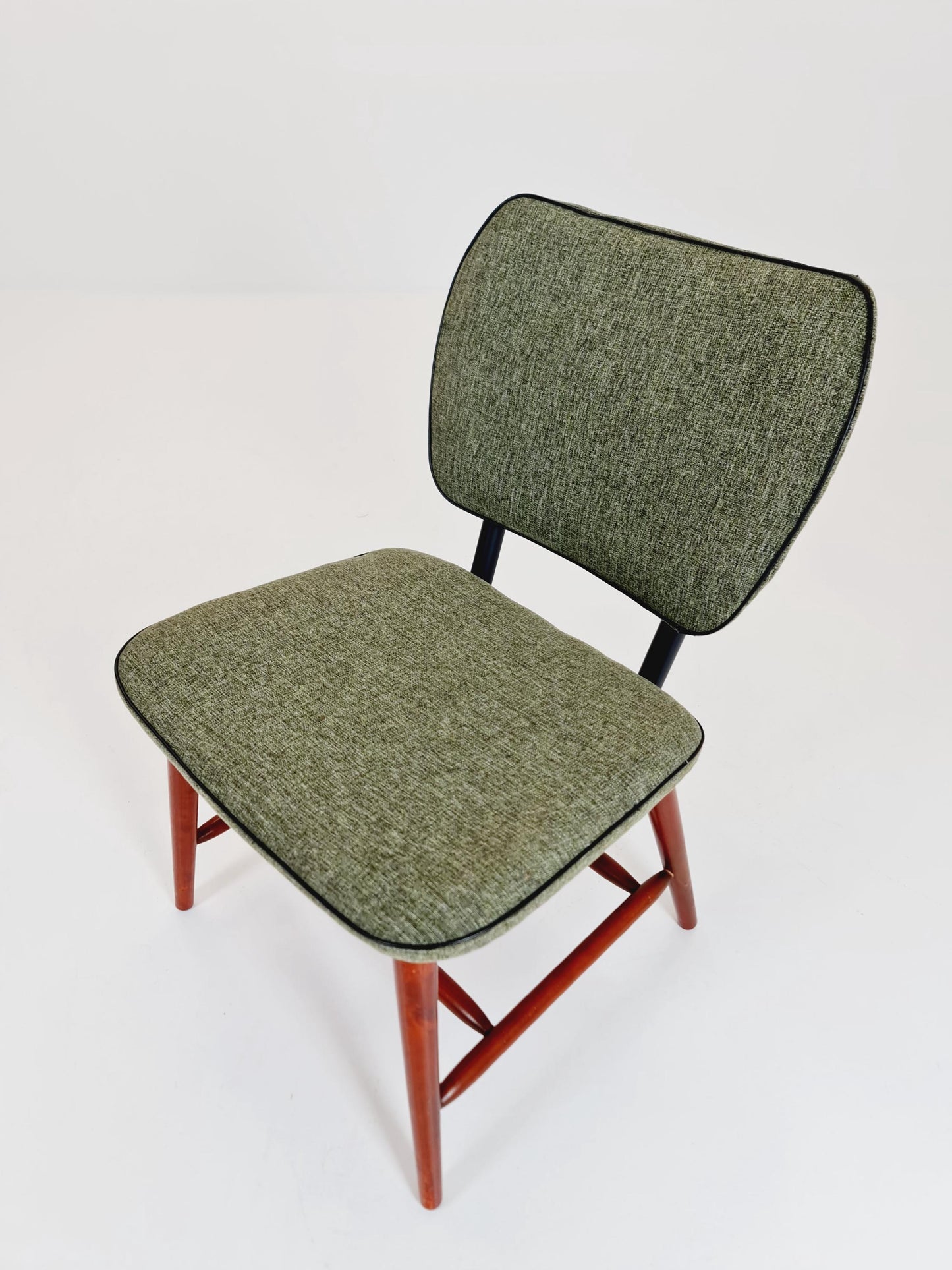 Mid-Century Modern Swedish Lounge chair with Olive Green Upholstery Design by Alf Svensson for Ljungs Industrier ,Dux ,1950s