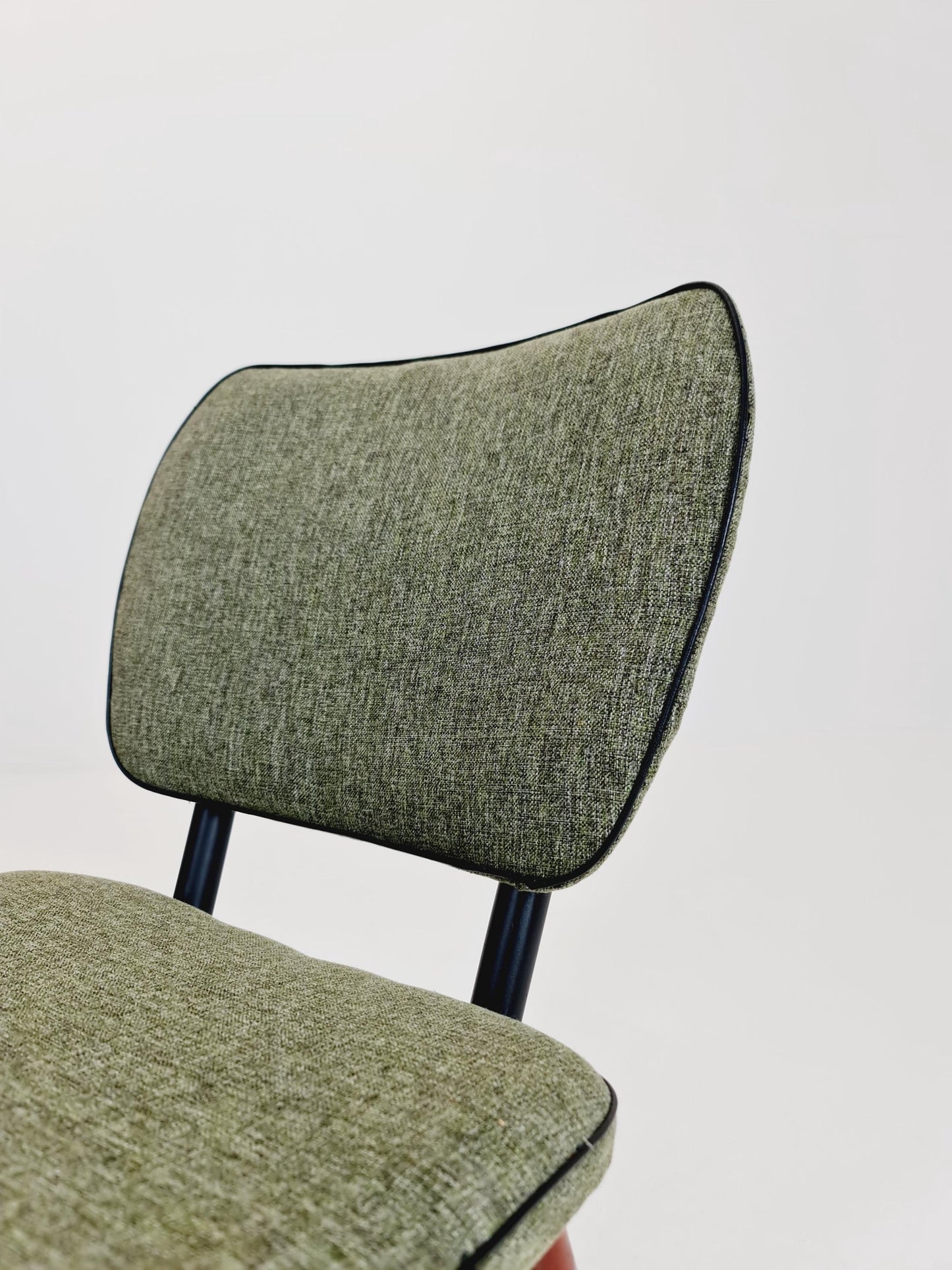 Mid-Century Modern Swedish Lounge chair with Olive Green Upholstery Design by Alf Svensson for Ljungs Industrier ,Dux ,1950s