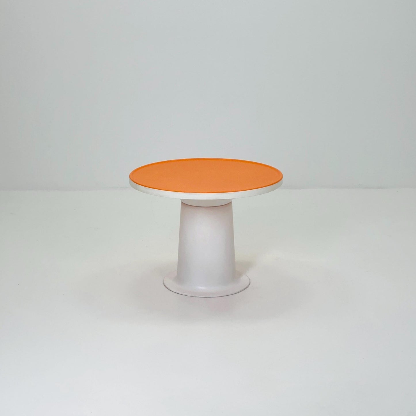 Mid century Yrjö Kukkapuro “Saturnus” Low Table – White & Orange | Haimi Finland, 1970s | Modernist Space Age Design