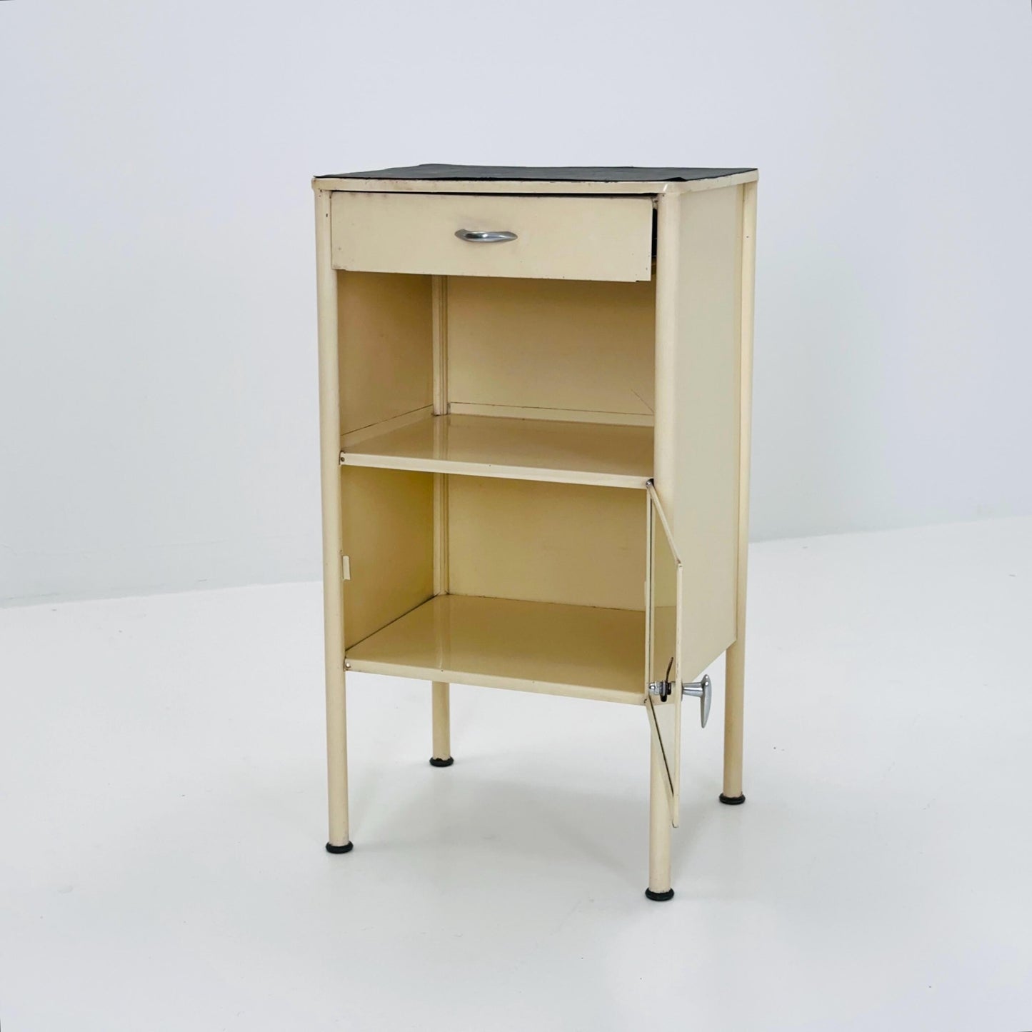 Mid century Bauhaus metal nightstand by Stiegelmeyer in white 1940s Germany