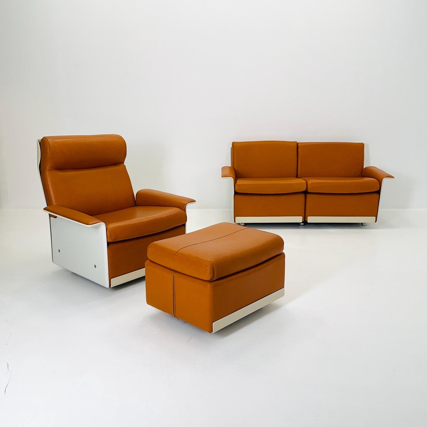Mid-century modern cognac leather sofa set RZ62 by Dieter Rams for Vitsoe, 1960s Germany