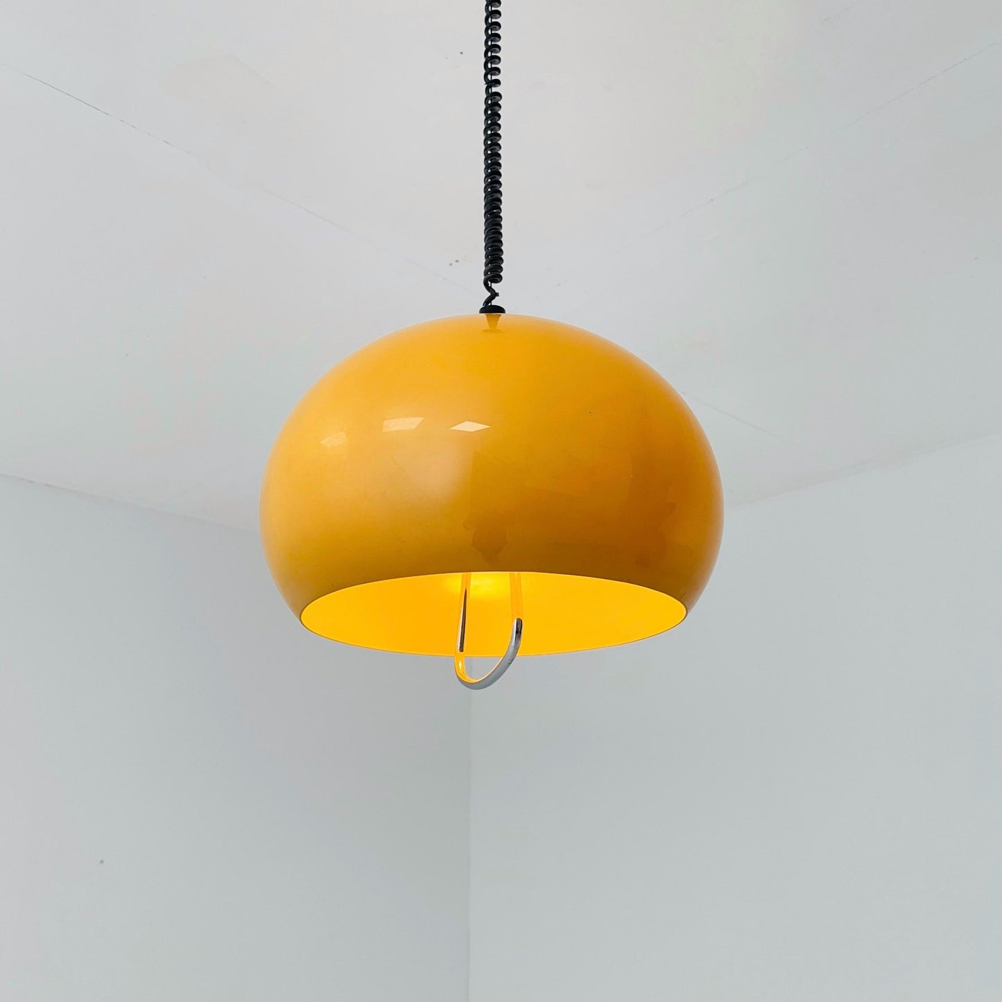 Mid century Harvey Guzzini Pendant Lamp, 1970s Italian Mid-Century Modern Dome Light in Caramel orange”