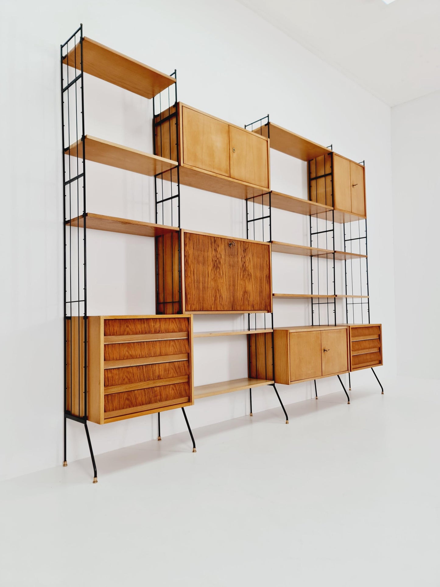 Freestanding string shelf-system unit bookcase ash ,walnut & metal by koch Möbel Germany, 1950s