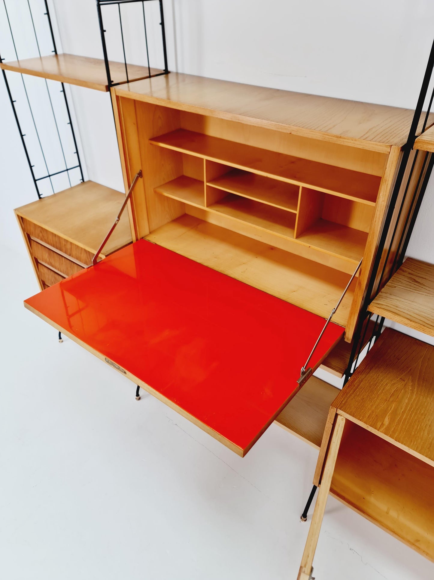 Freestanding string shelf-system unit bookcase ash ,walnut & metal by koch Möbel Germany, 1950s