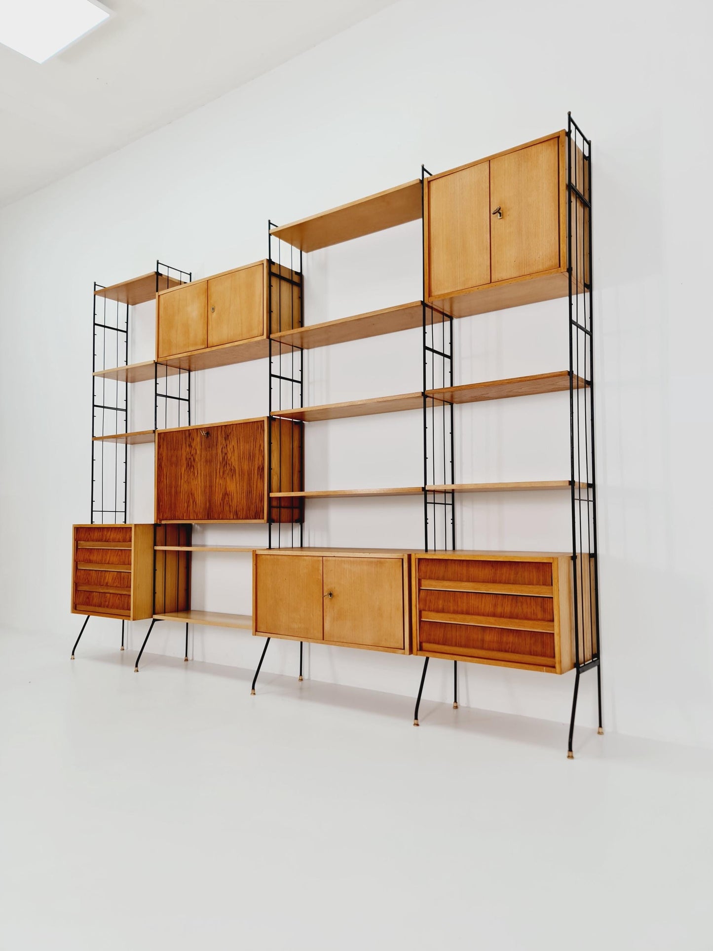 Freestanding string shelf-system unit bookcase ash ,walnut & metal by koch Möbel Germany, 1950s