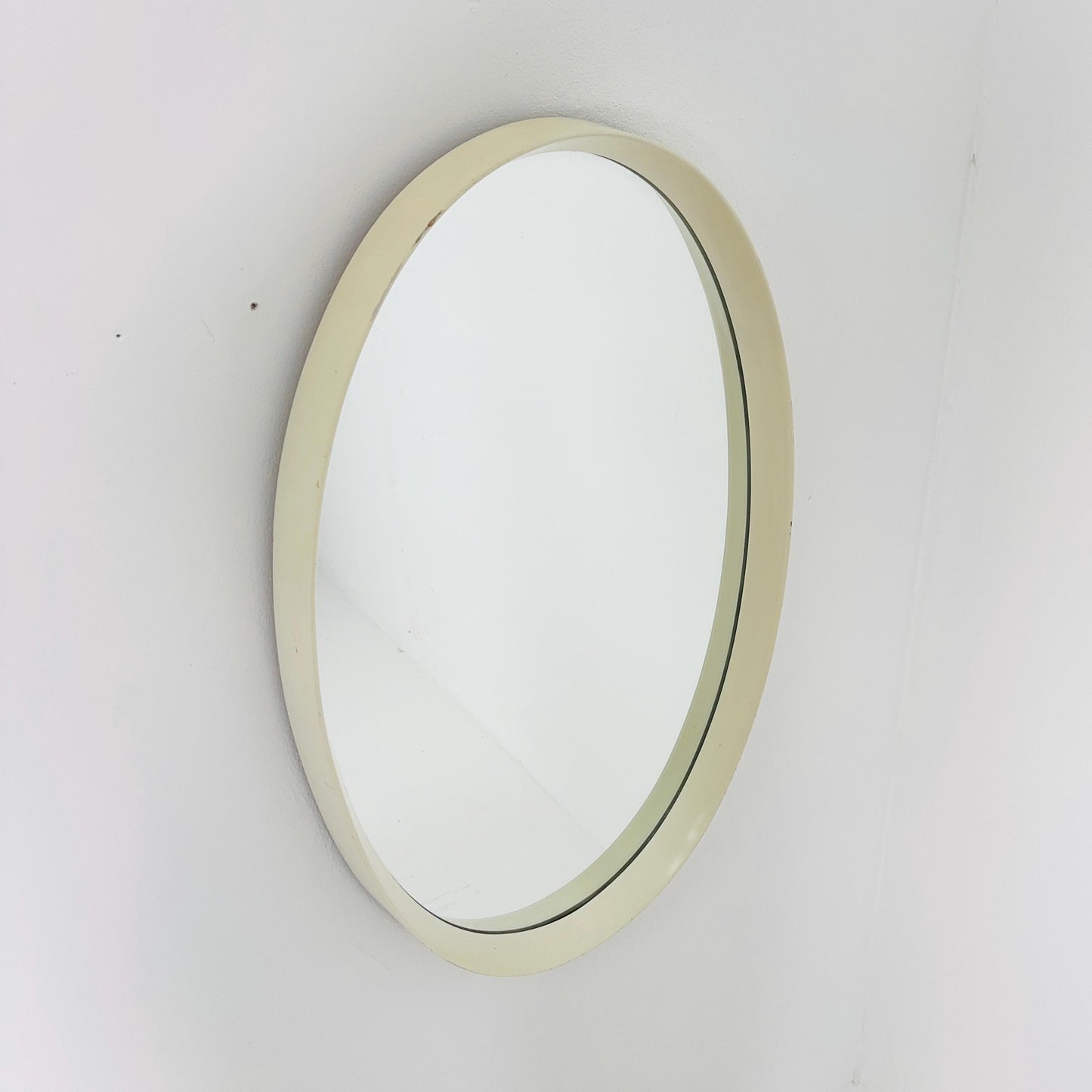 Space Age Mid-Century Oval Wall Mirror, 1970s Italy
