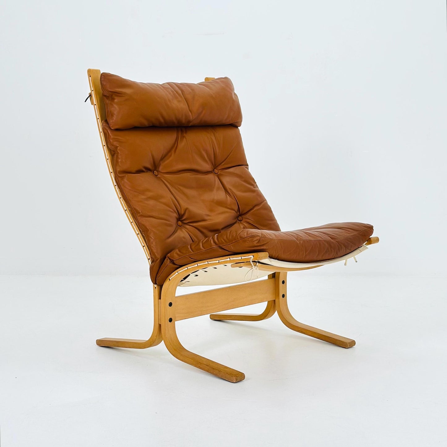 Mid century lounge chair “Siesta” by Ingmar Relling, Westnofa Furniture, Norway. 1960s