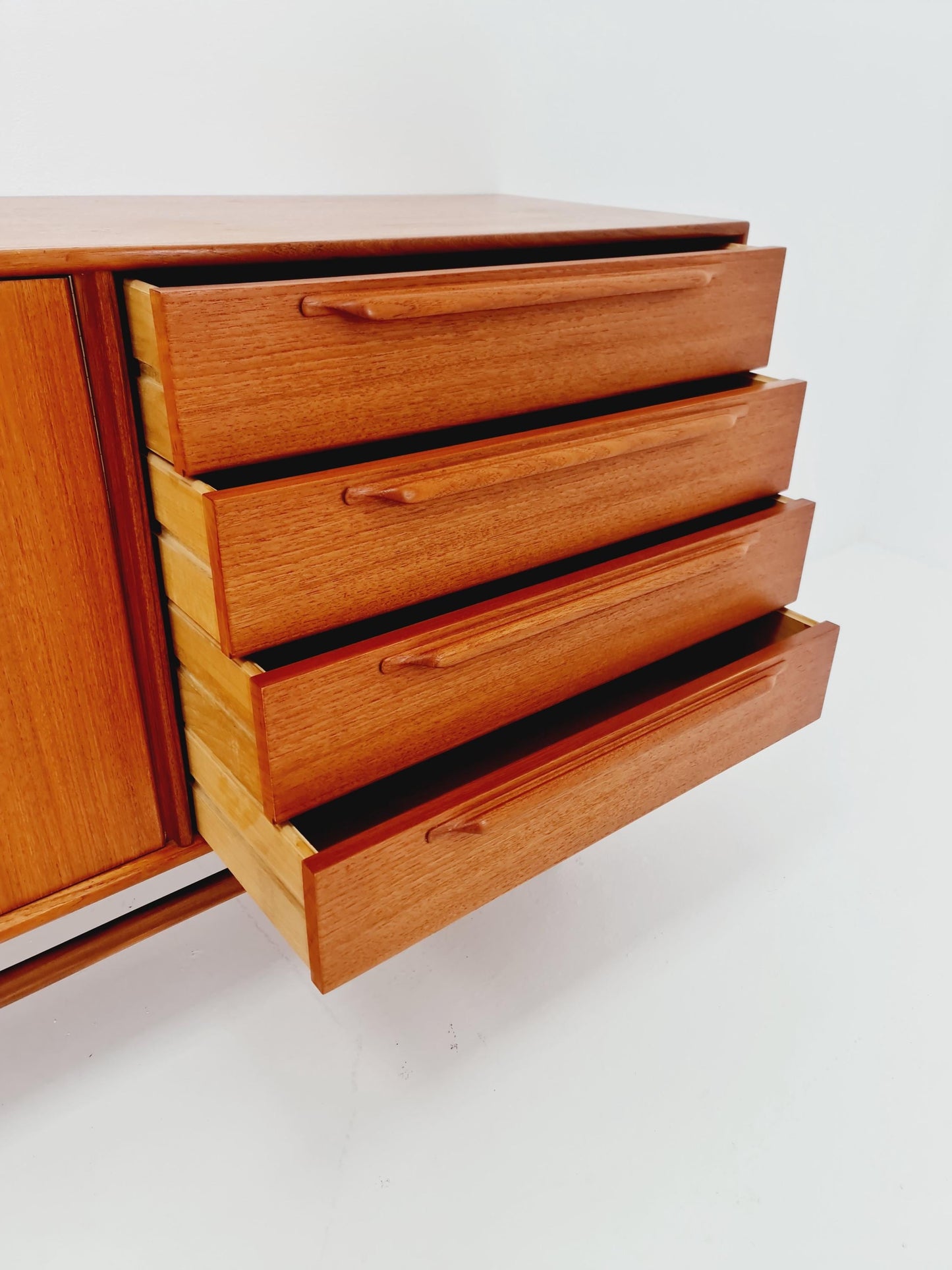 Mid-Century German vintage Sideboard by Heinrich Riestenpatt model RT 200 TYP , 1960s