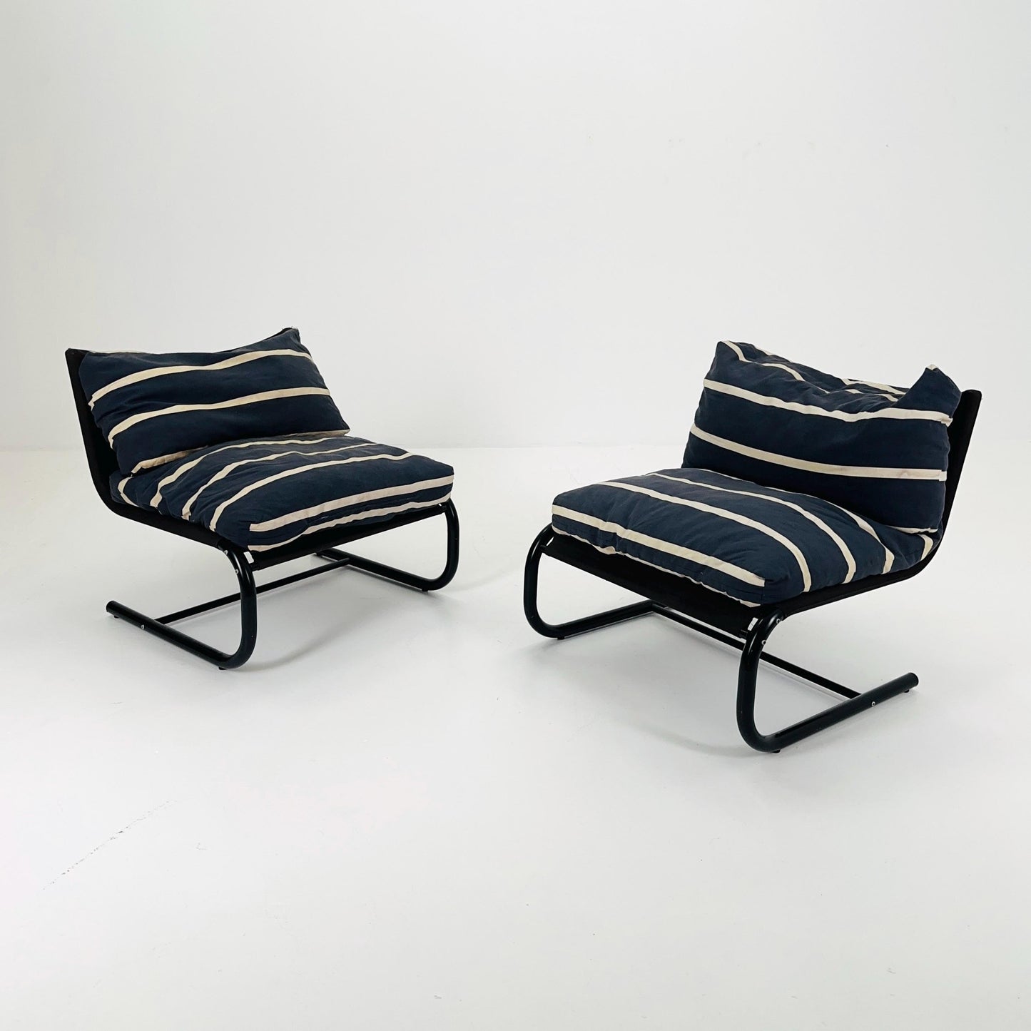 1 of 2 Space Age Stuns Lounge Chairs by Jan Dranger - Johan Huldt for Innovator, Sweden, 1970s